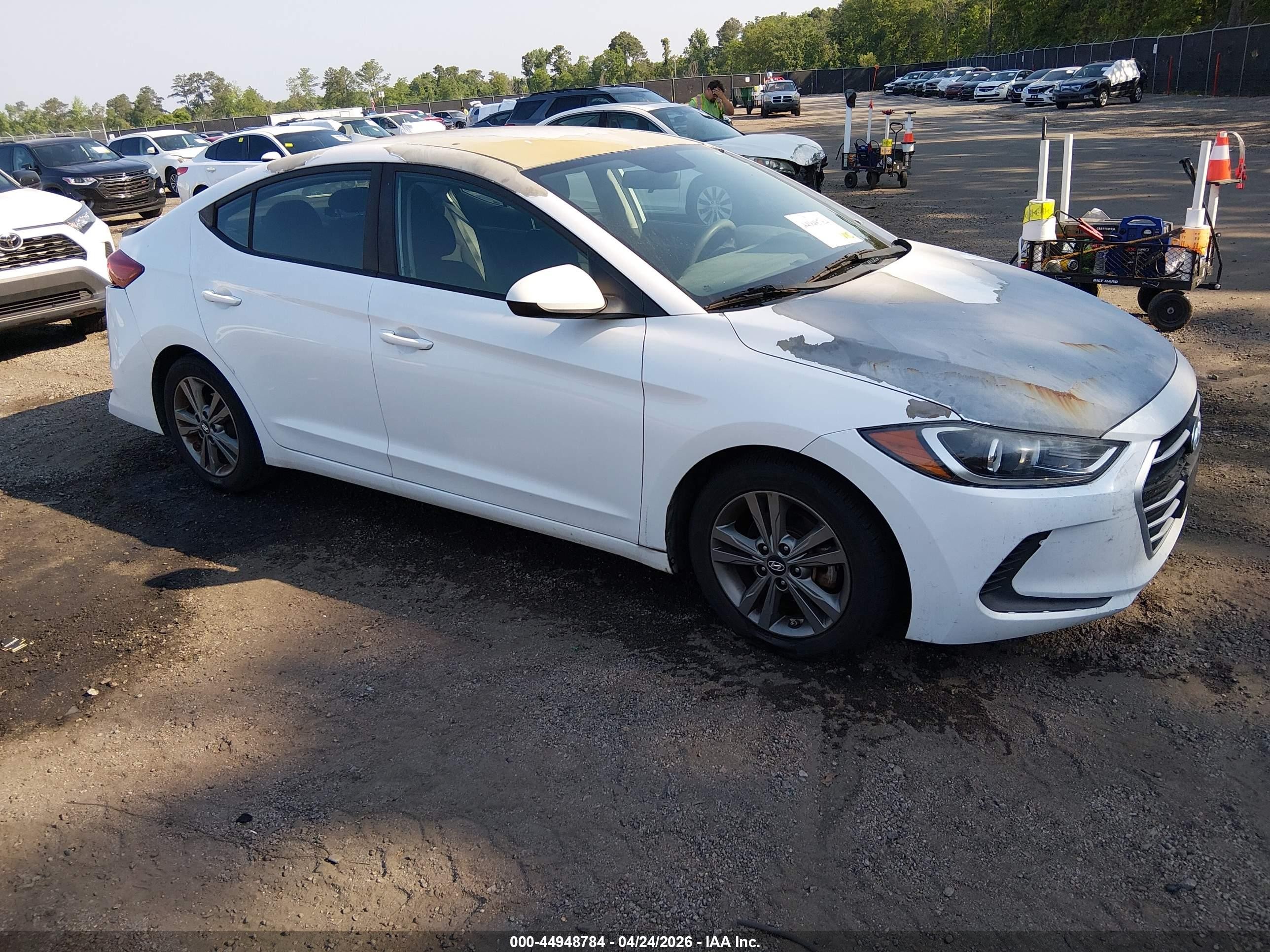 2018 Hyundai Elantra SEL, VIN 5NPD84LFXJH328483 — Rear end