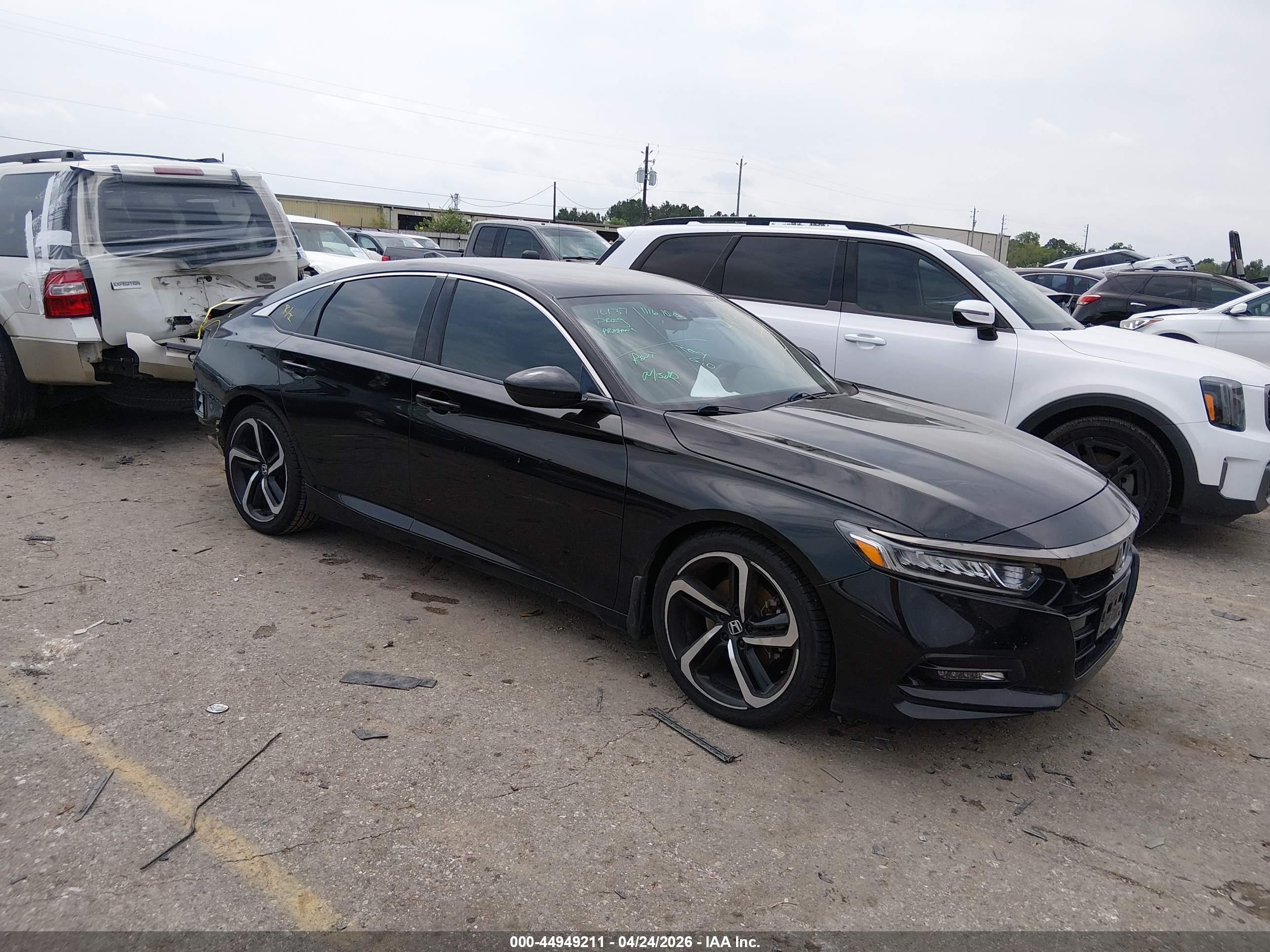 2019 Honda Accord Sport, VIN 1HGCV1F32KA045784 — Rear end