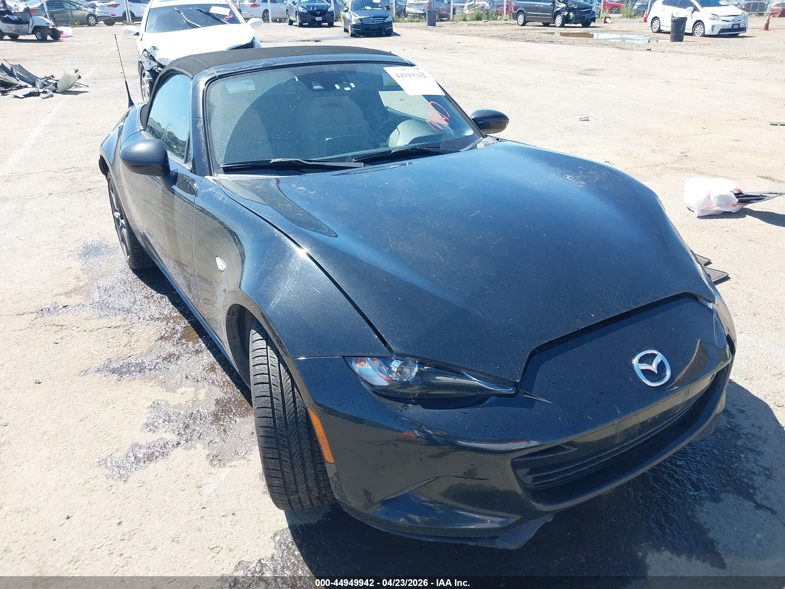 2016 Mazda MX-5 Miata Grand Touring, VIN JM1NDAD76G0119804 — Side