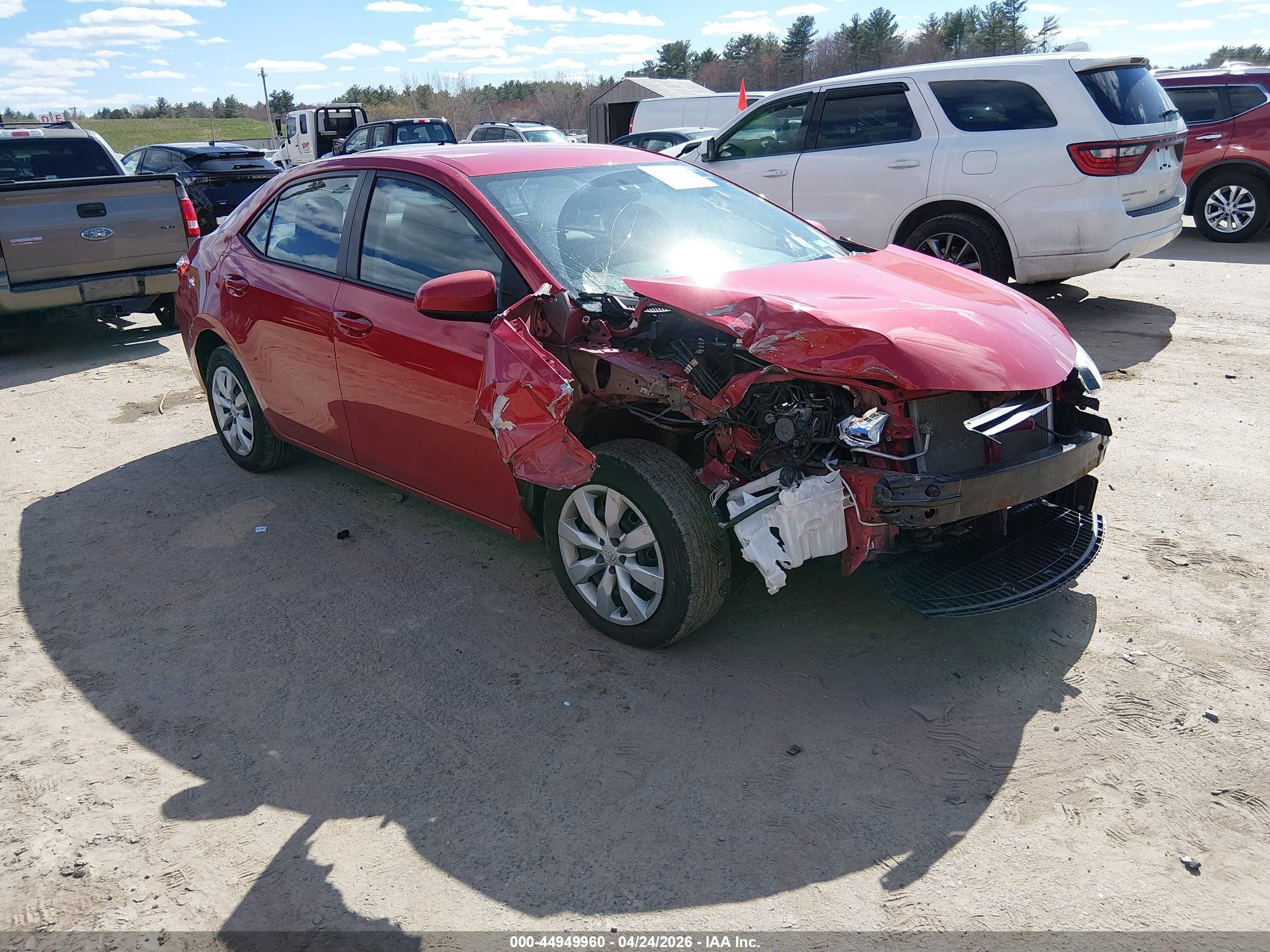 2014 Toyota Corolla LE, VIN 2T1BURHE8EC158360 — Front end