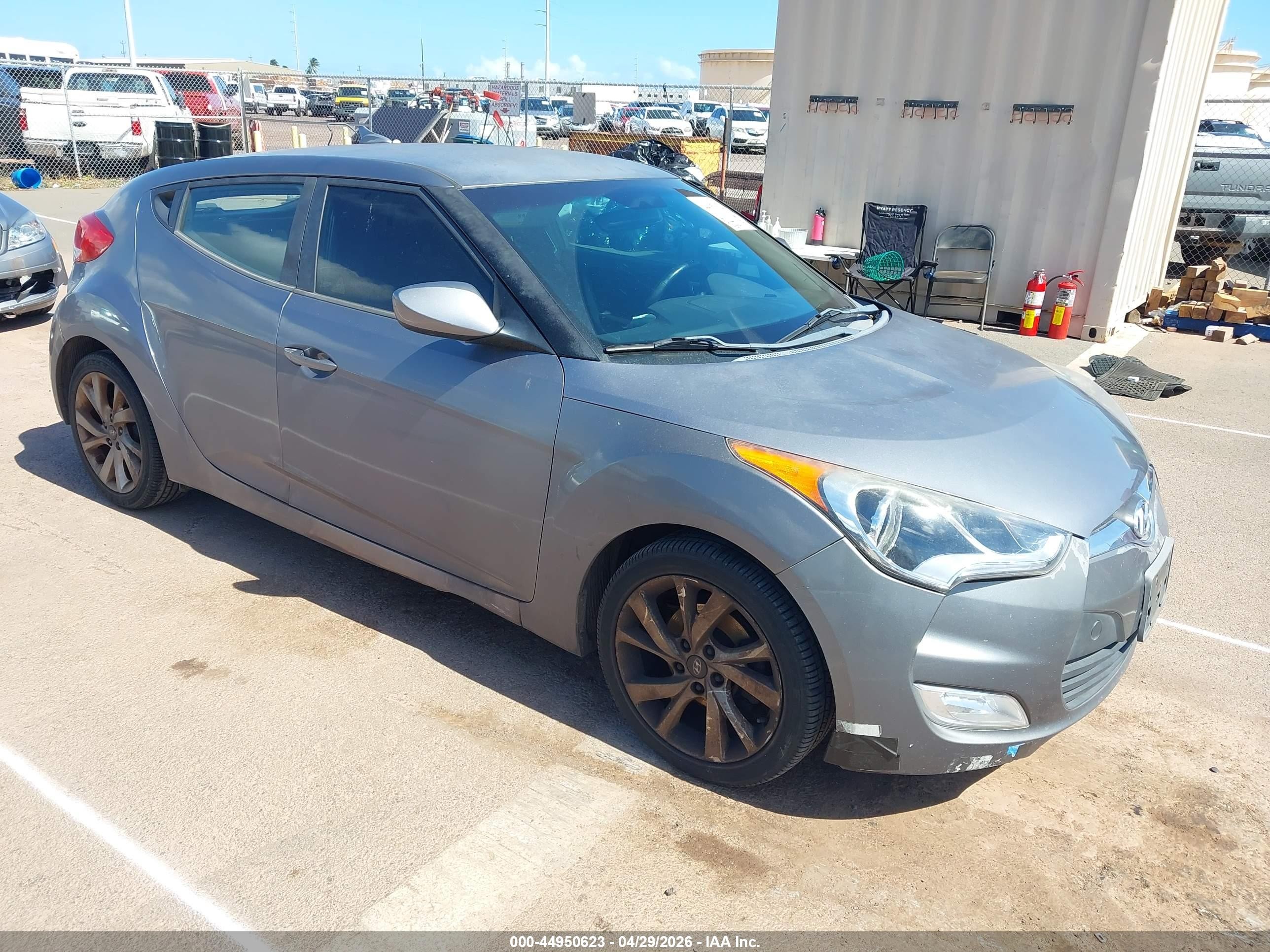 2017 Hyundai Veloster Value Edition, VIN KMHTC6AD9HU305618 — Water / flood