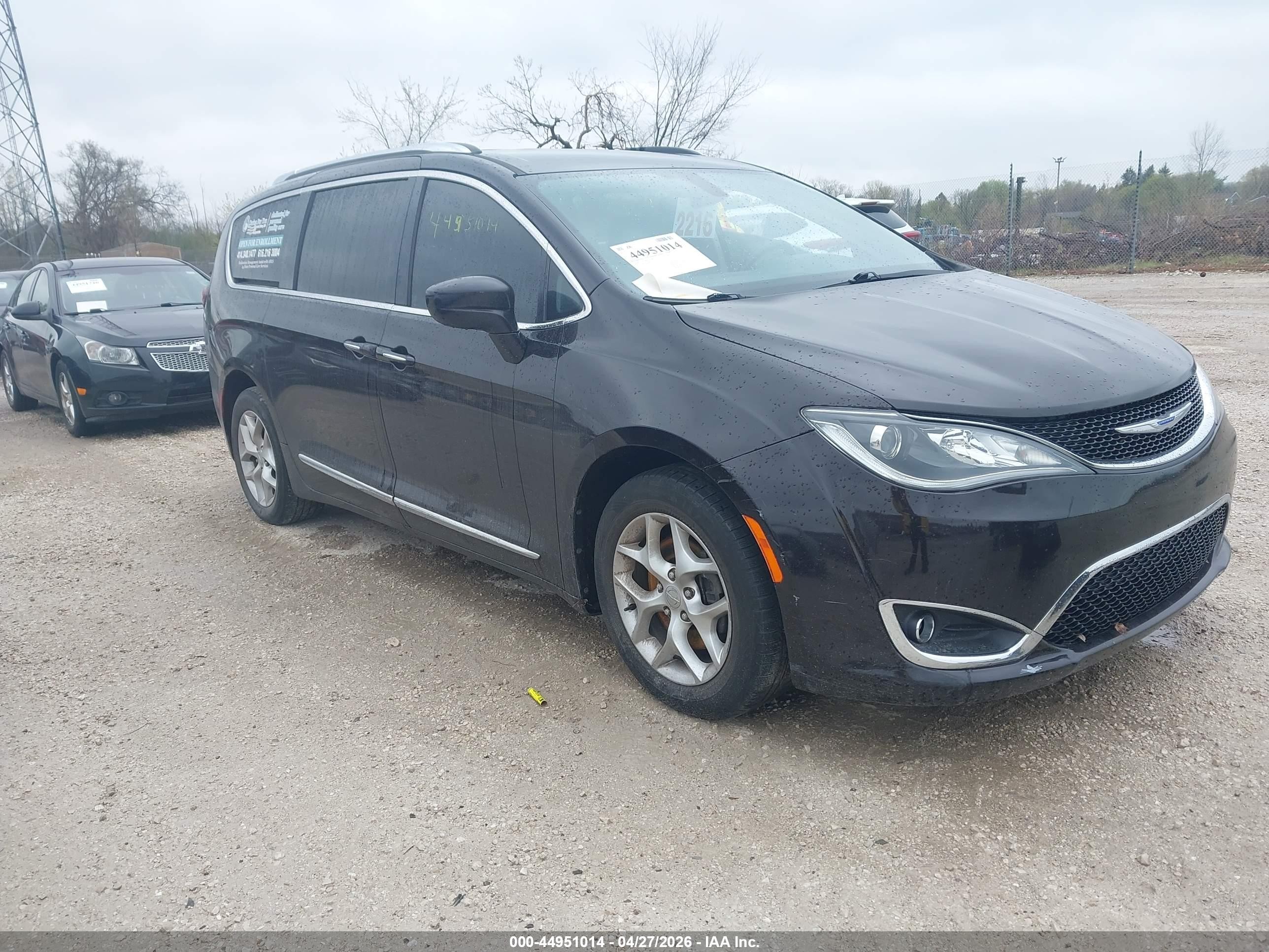 2018 Chrysler Pacifica Touring L Plus, VIN 2C4RC1EG2JR315920 — Storm
