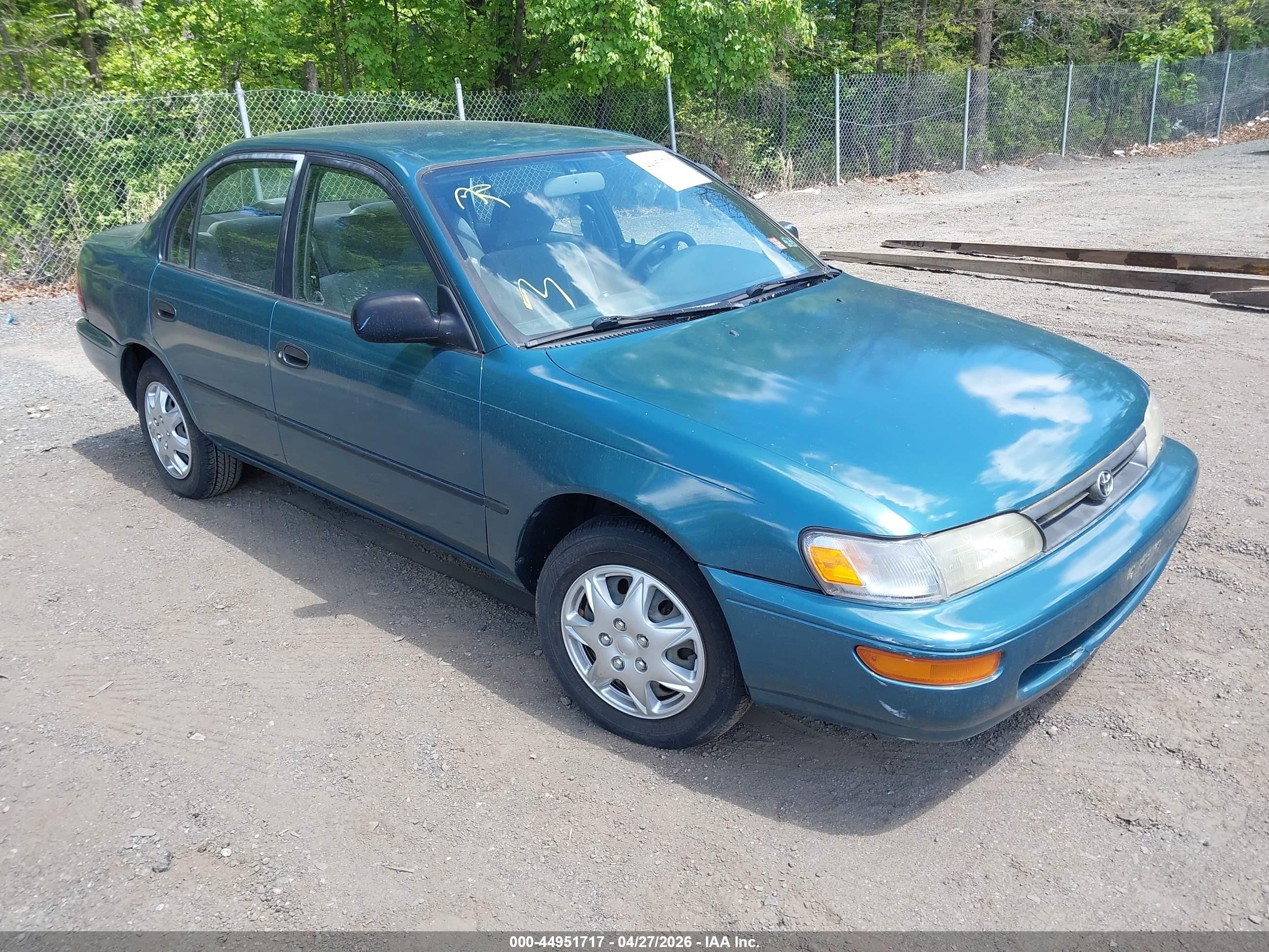 1995 Toyota Corolla DX, VIN 2T1AE09B5SC100792 — Normal wear
