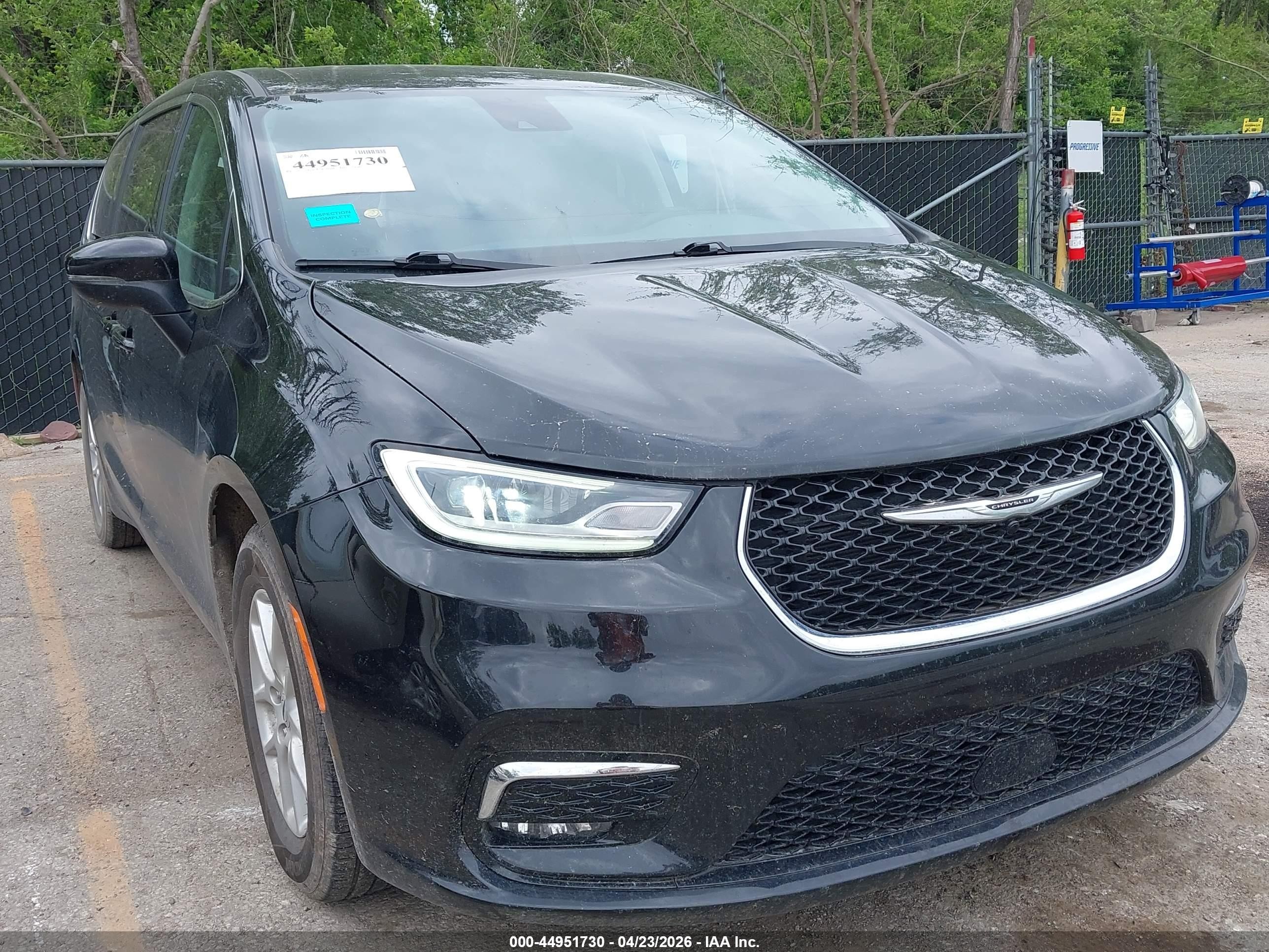 2023 Chrysler Pacifica Touring L, VIN 2C4RC1BG5PR517129 — Крыша