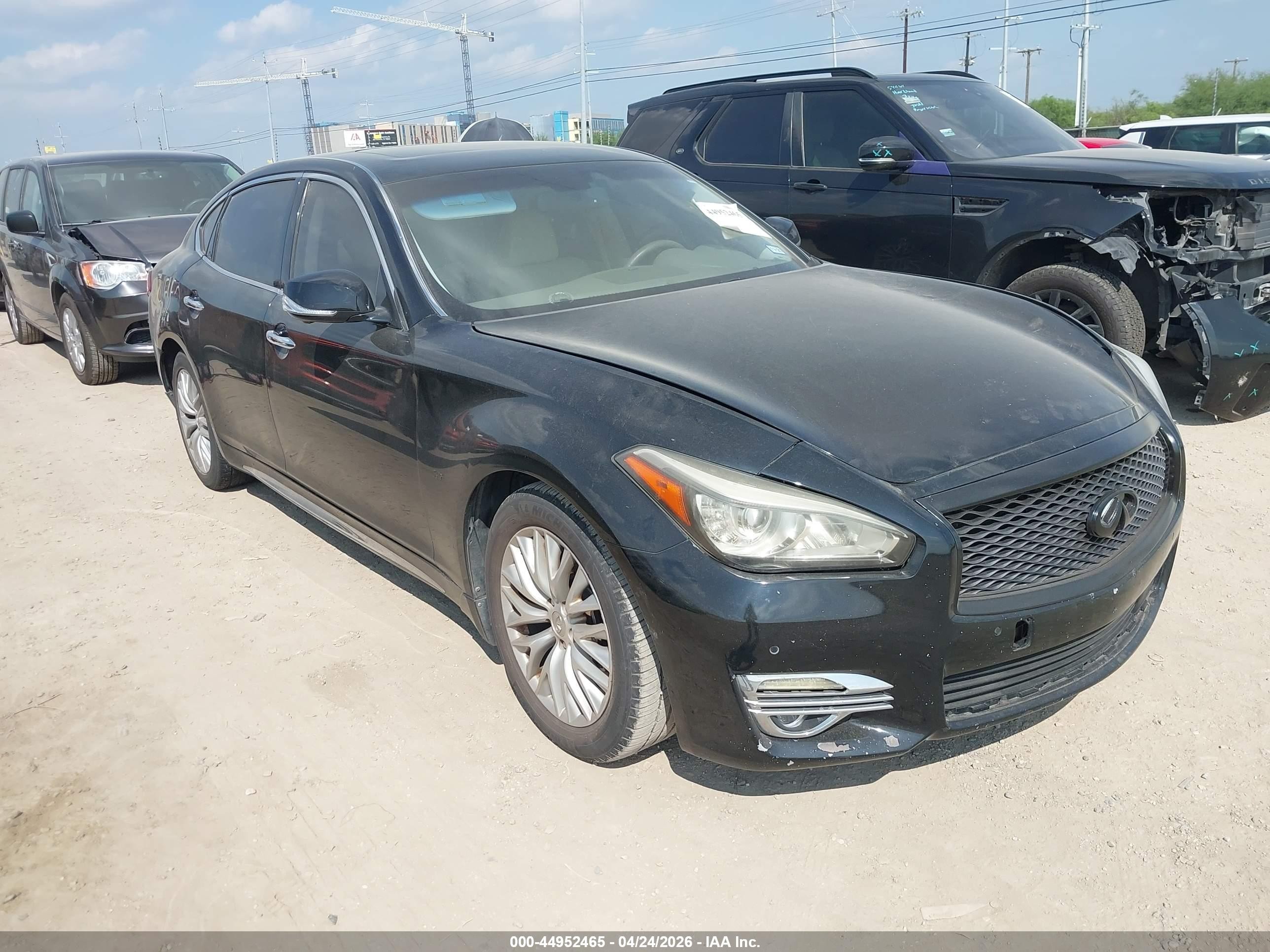 2016 Infiniti Q70, VIN JN1BY1PP7GM631330 — Fresh water flood