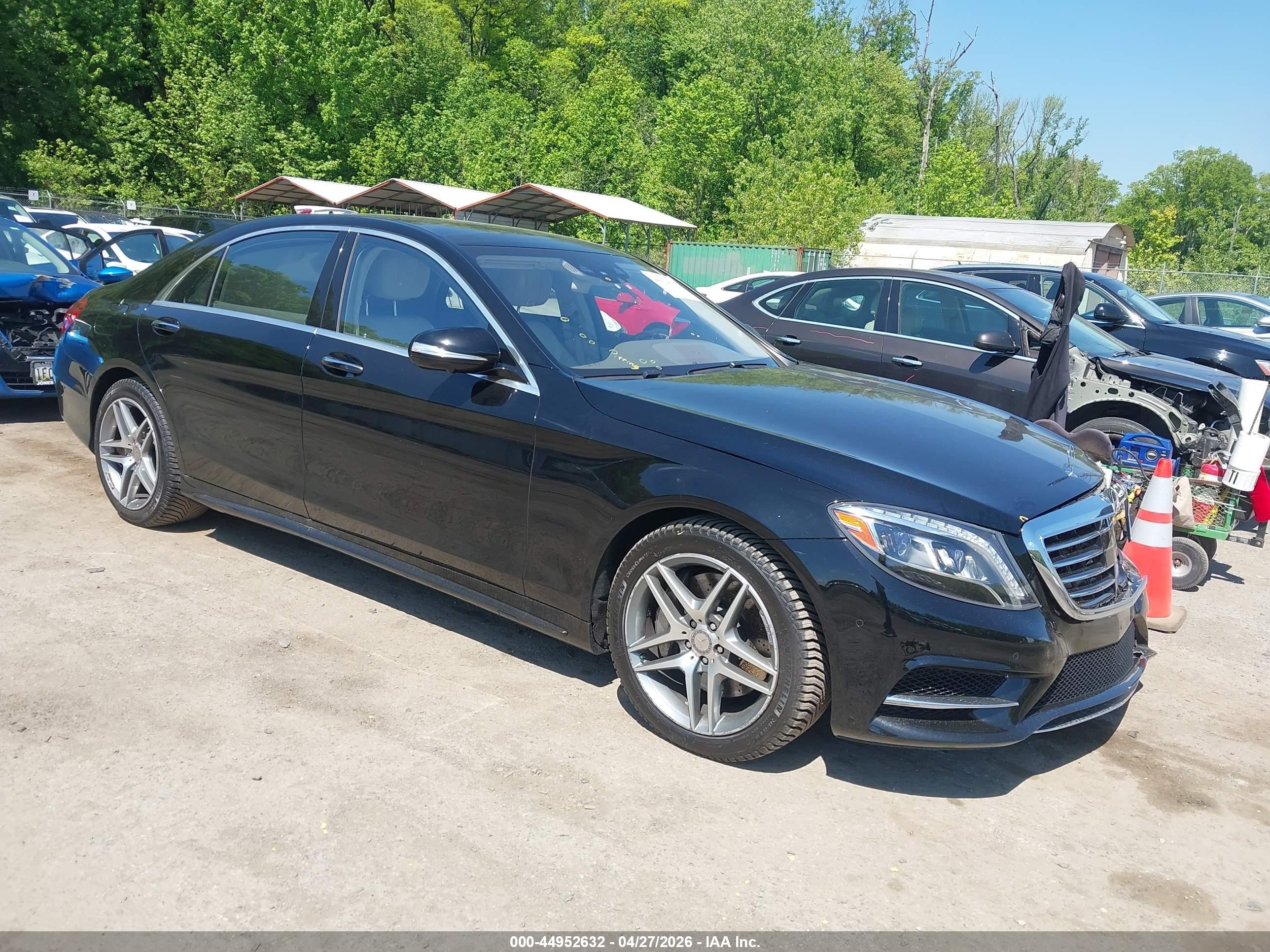 2016 Mercedes-Benz S 550, VIN WDDUG8FB3GA208694 — Front end