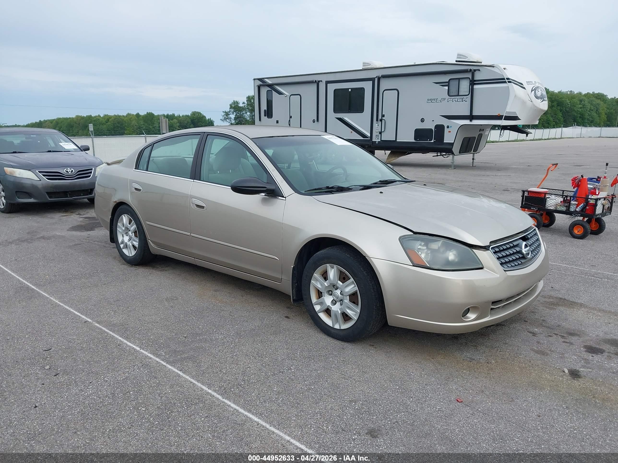 2005 Nissan Altima 2.5, VIN 1N4AL11D95N902584 — Normal wear