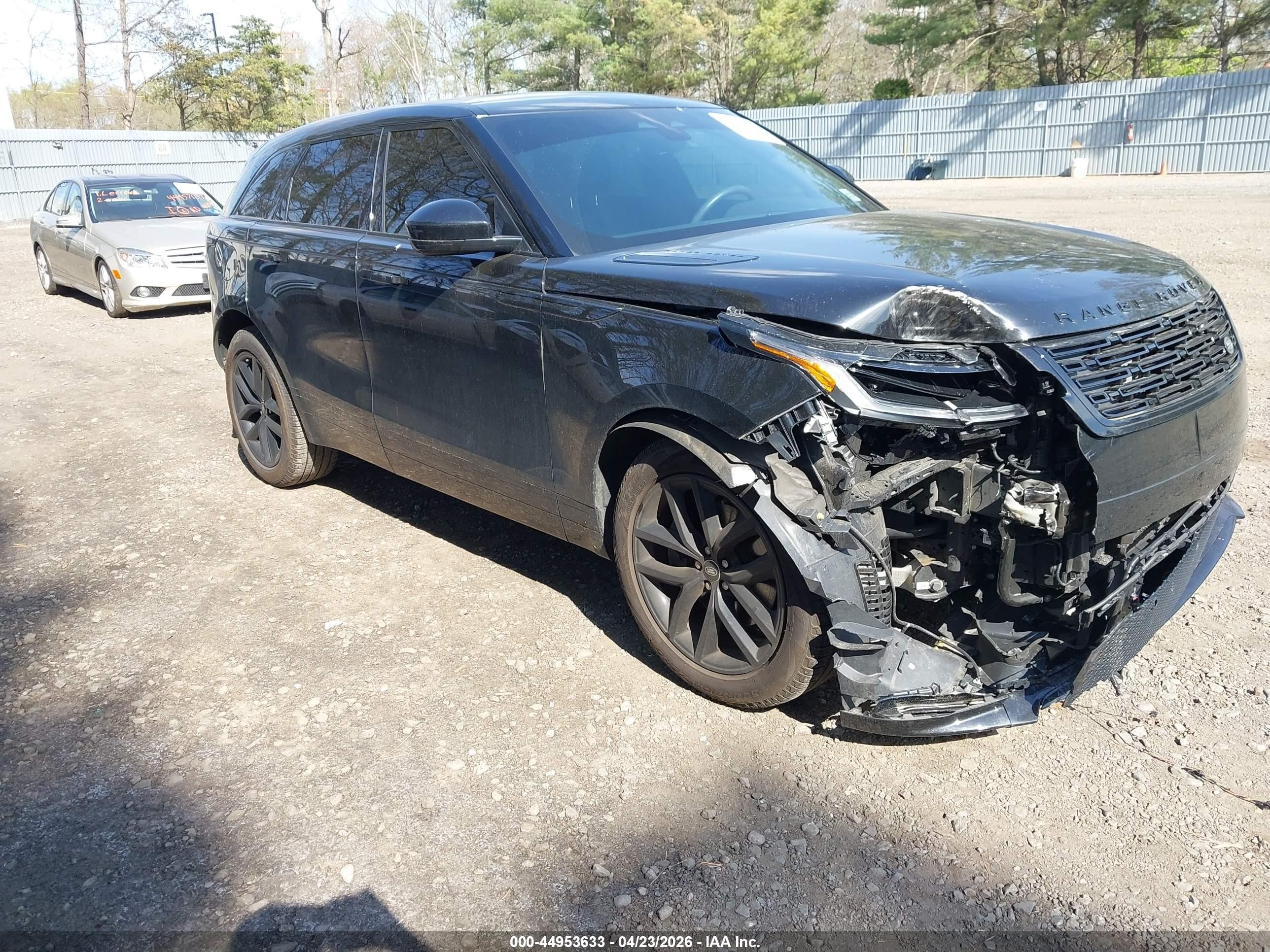 2024 Land Rover Range Rover Velar Dynamic SE, VIN SALYL2EX3RA381953 — Front end
