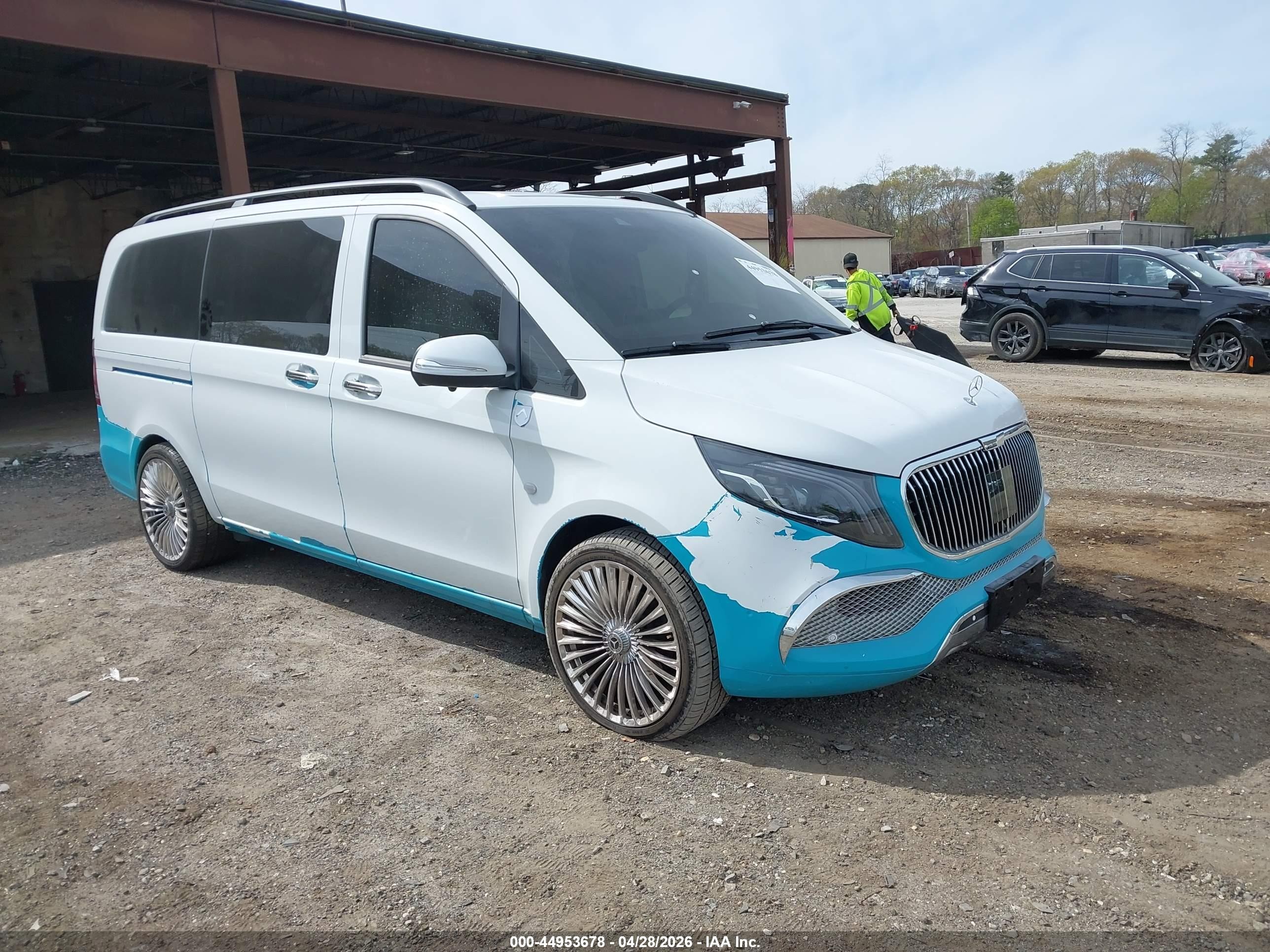 2021 Mercedes-Benz Metris Passenger, VIN W1WV0FEY5M3850190 — После угона