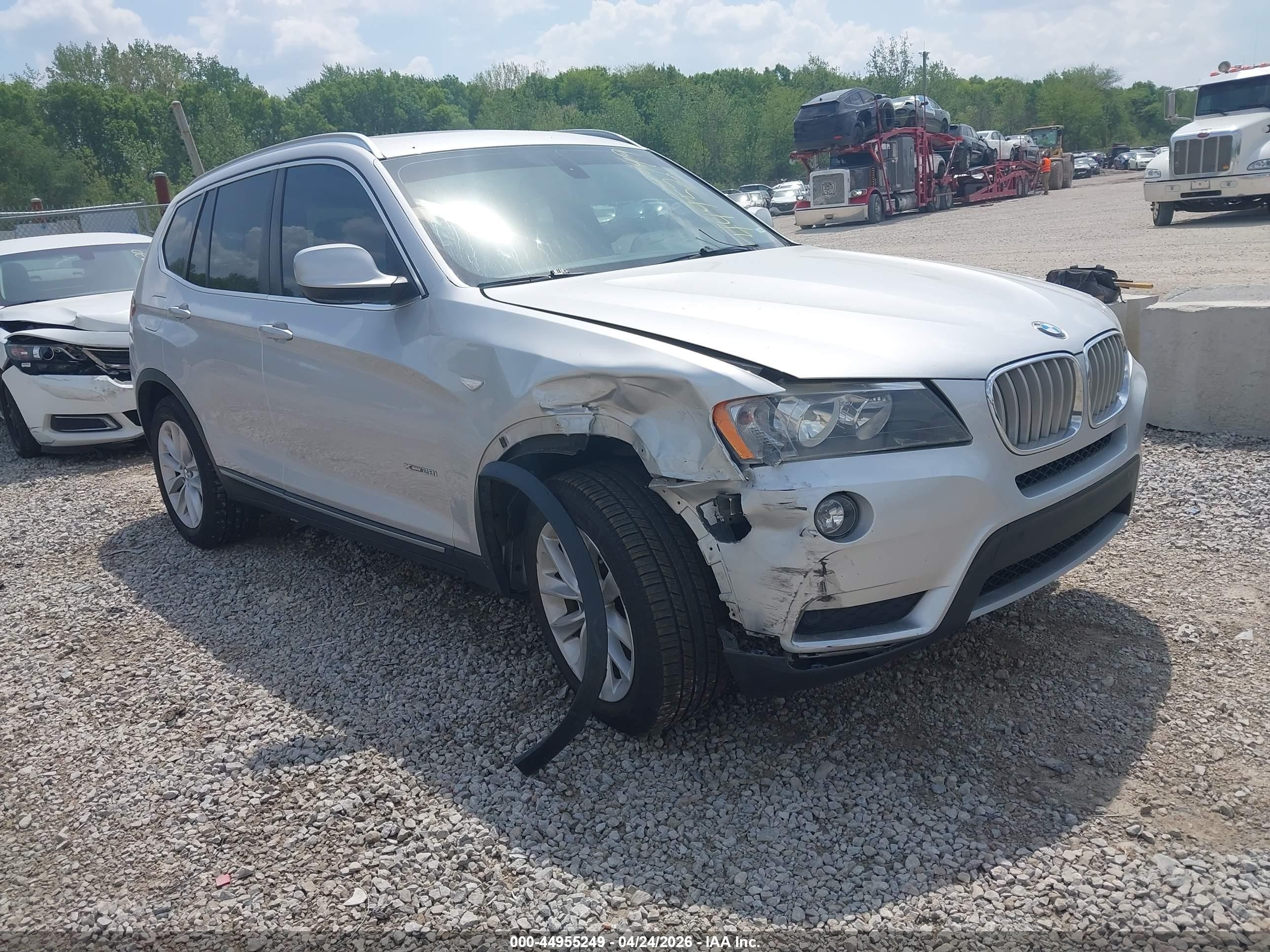 2012 BMW X3 28i, VIN 5UXWX5C56CL728689 — Перед