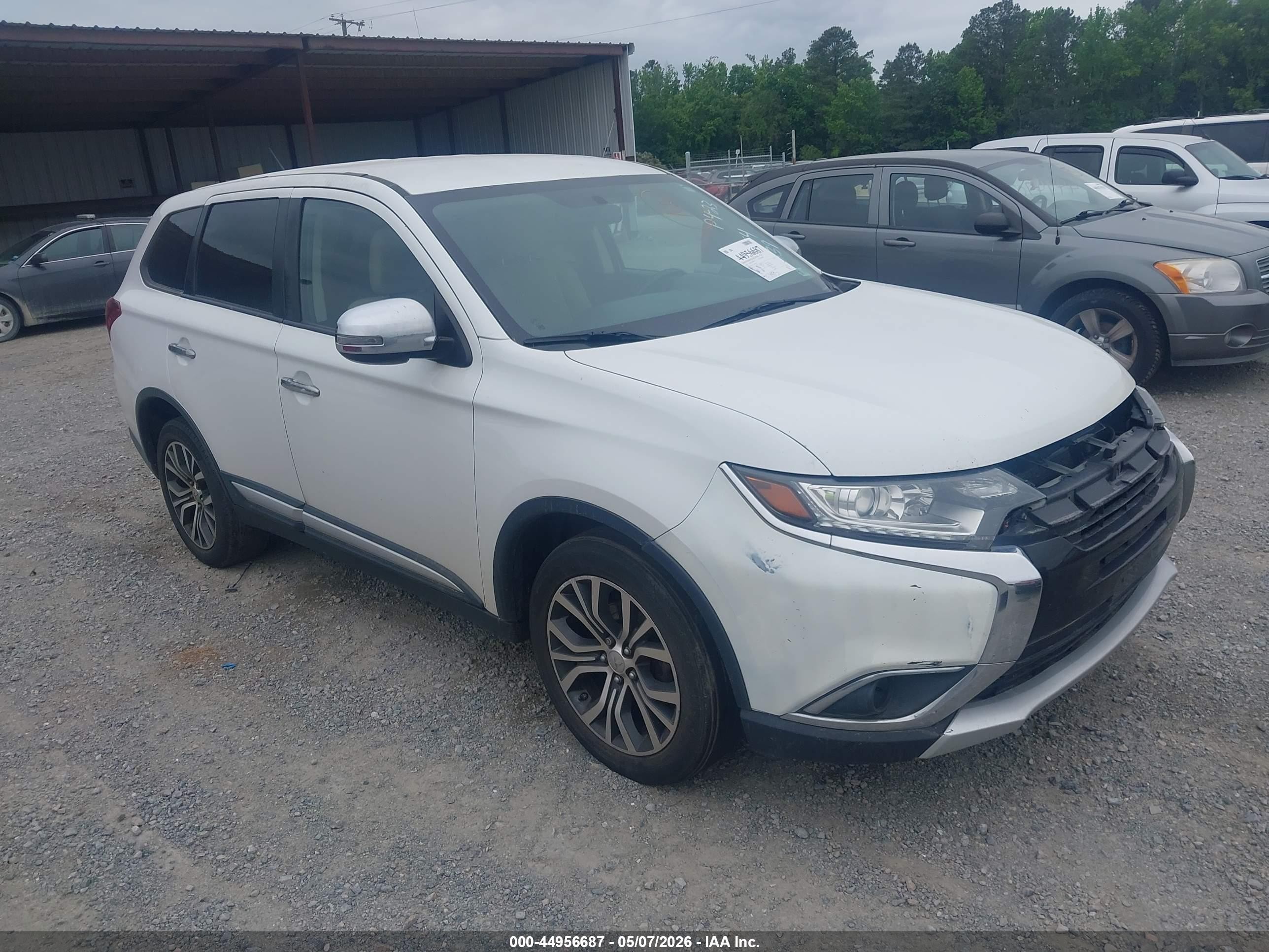 2016 Mitsubishi Outlander SE, VIN JA4AZ3A31GZ054539 — Repossession