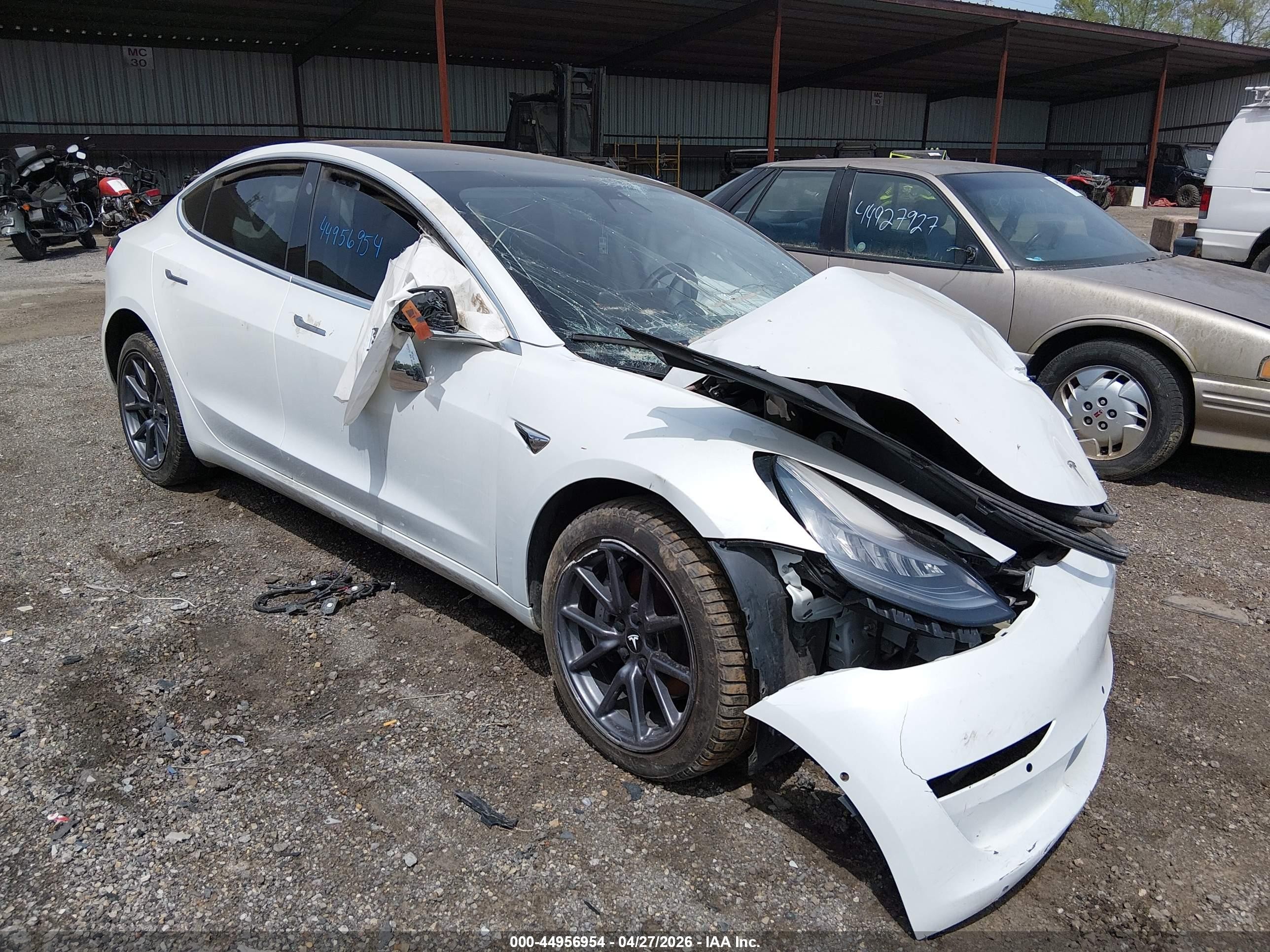 2020 Tesla Model 3 Standard Range Plus, VIN 5YJ3E1EA4LF747211 — Not stated