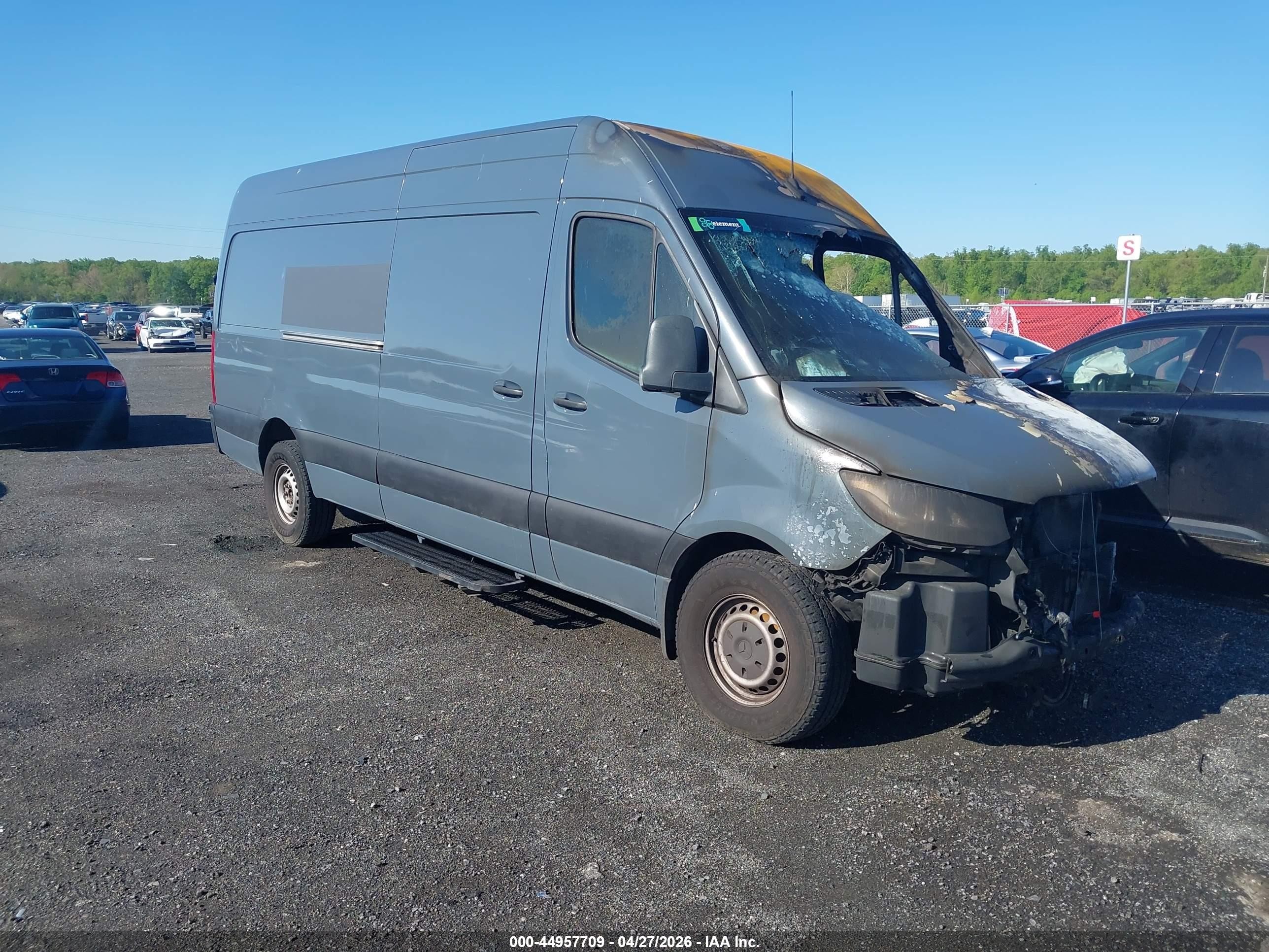 2019 Mercedes-Benz Sprinter Cargo, VIN WD4PF1CD8KP147152 — Interior fire