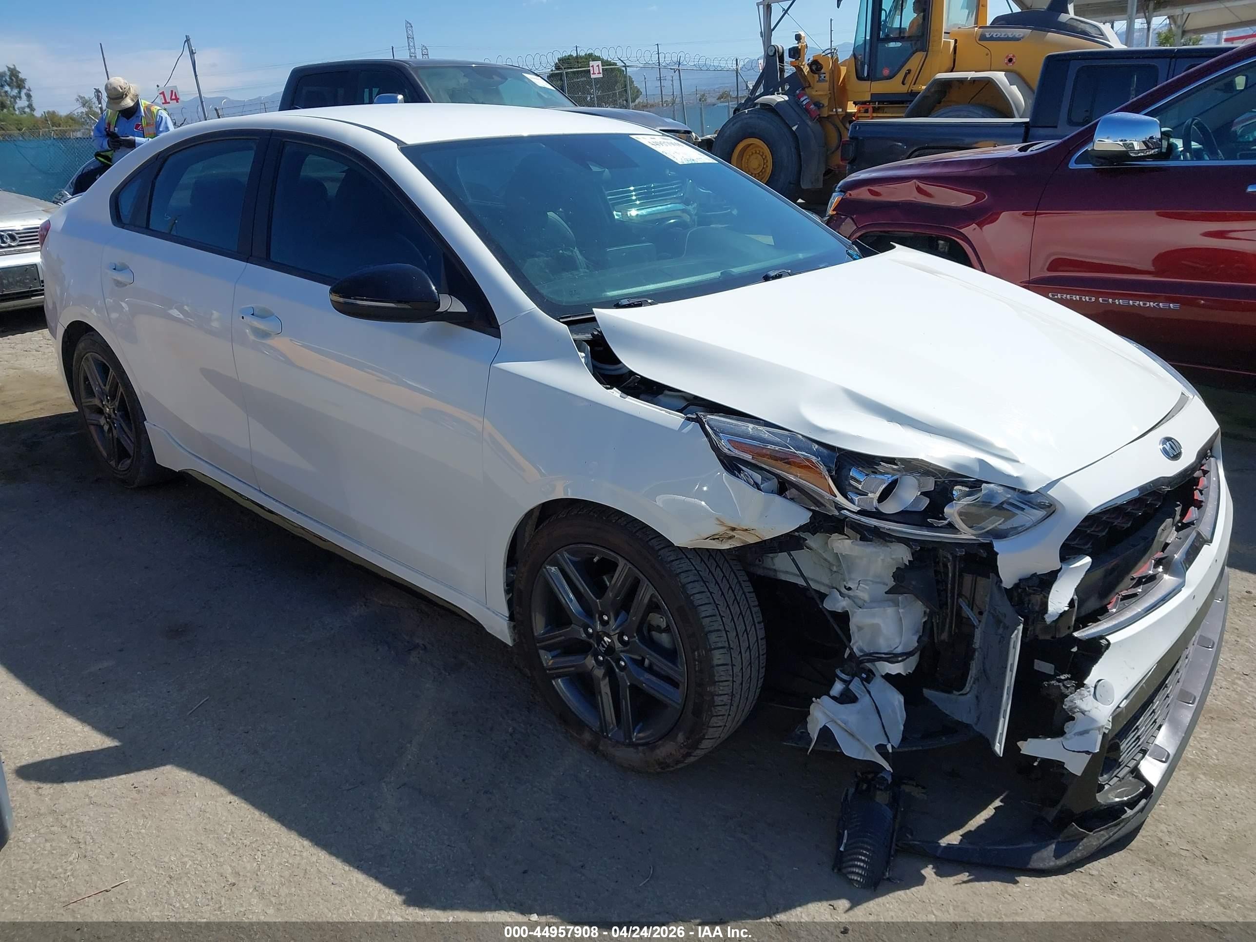 2021 Kia Forte GT-Line, VIN 3KPF34AD1ME415139 — Front end
