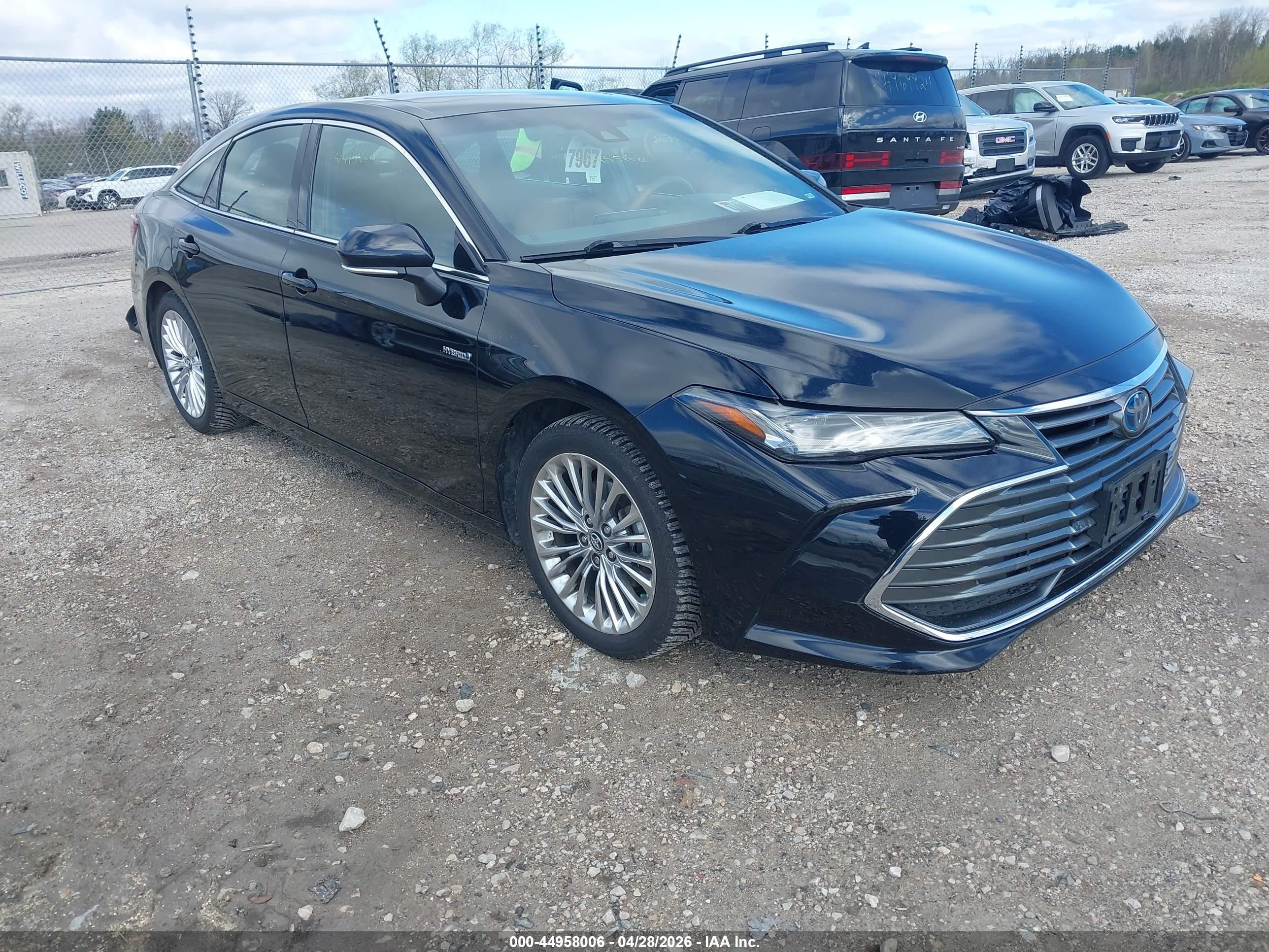 2019 Toyota Avalon Hybrid XSE, VIN 4T1B21FB0KU006261 — Water / flood
