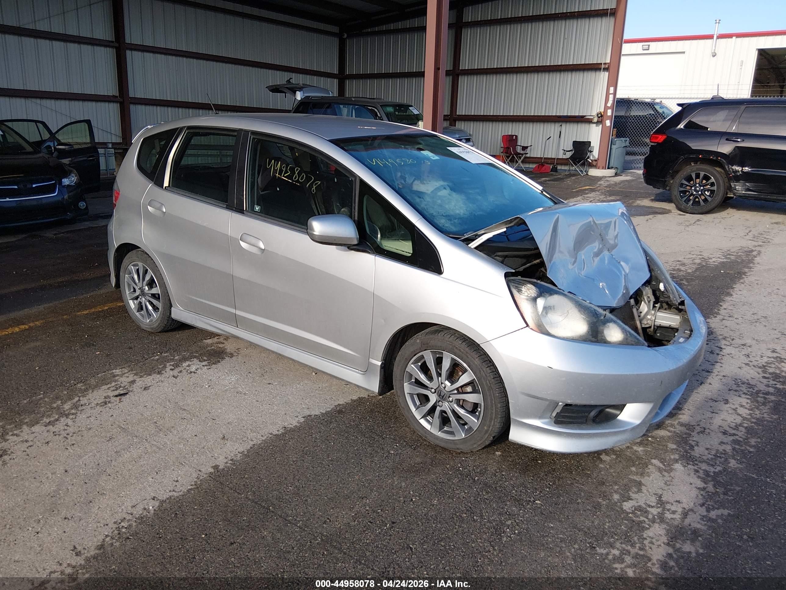 2012 Honda Fit Sport, VIN JHMGE8H54CC009008 — Front end
