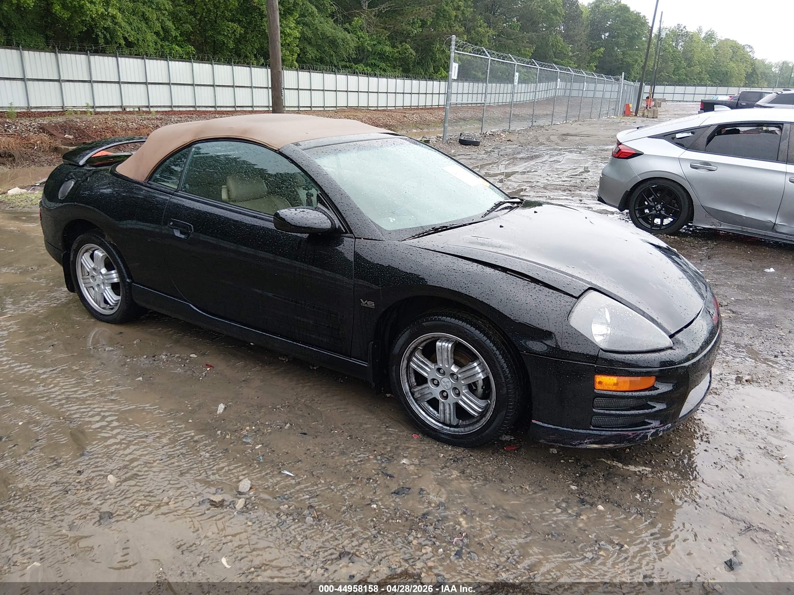 2001 Mitsubishi Eclipse GT, VIN 4A3AE85HX1E050425 — Перед