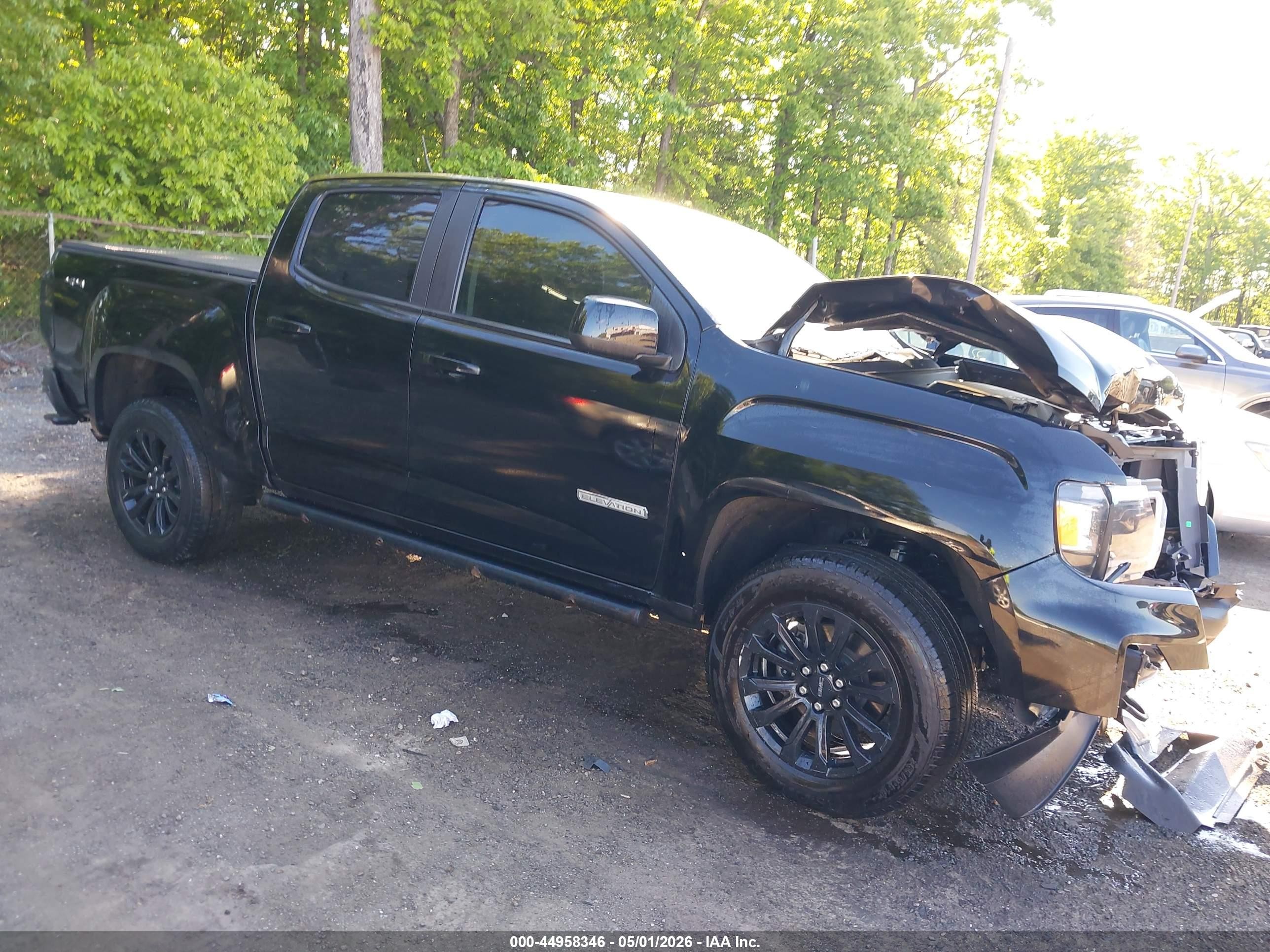 2022 GMC Canyon 4WD Elevation, VIN 1GTG6CEN5N1241122 — Front end