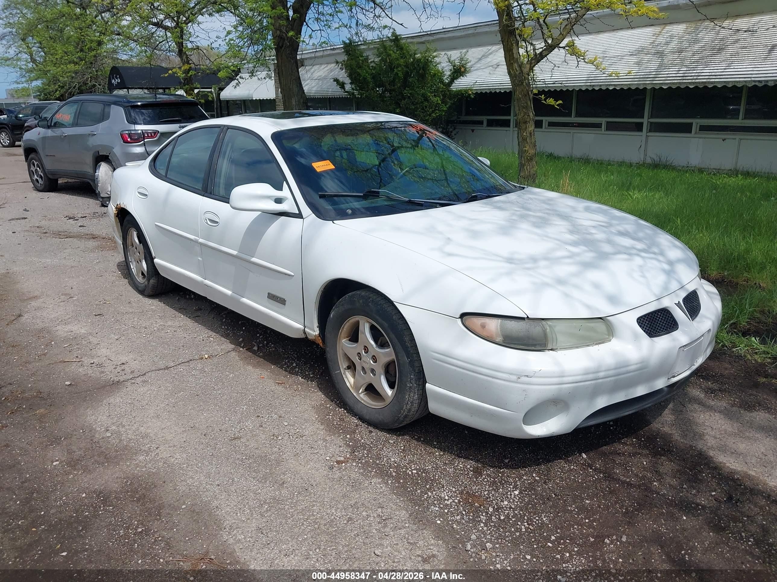 1998 Pontiac Grand Prix GT, VIN 1G2WP5217WF317843 — Зад