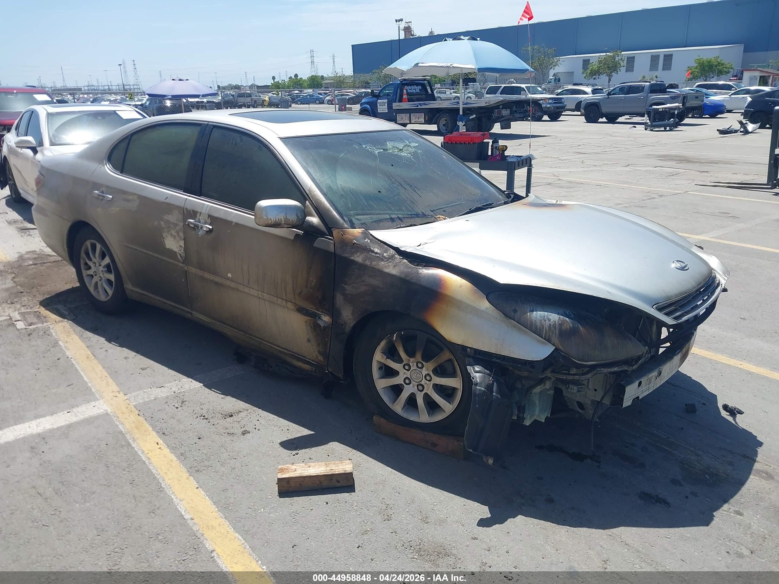 2002 Lexus ES 300, VIN JTHBF30G825019258 — Engine fire