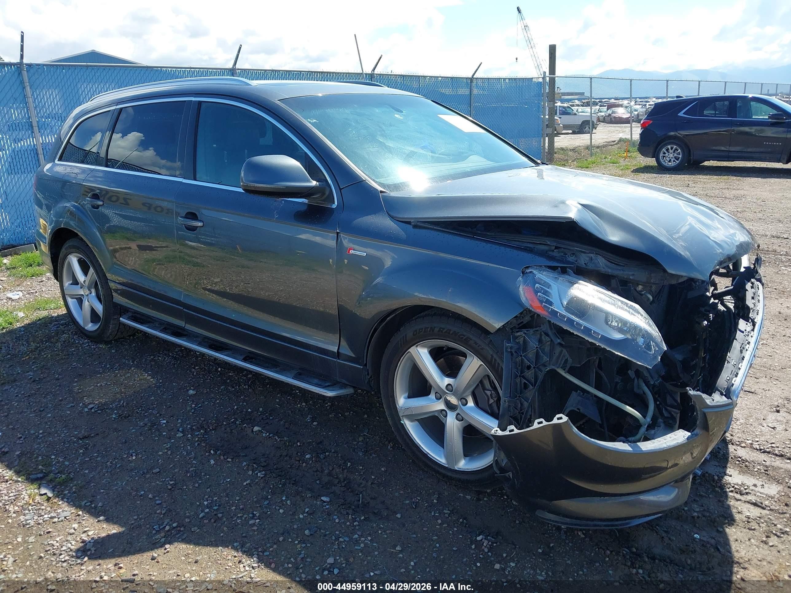 2011 Audi Q7 S line, VIN WA1DGAFE0BD004402 — Перед