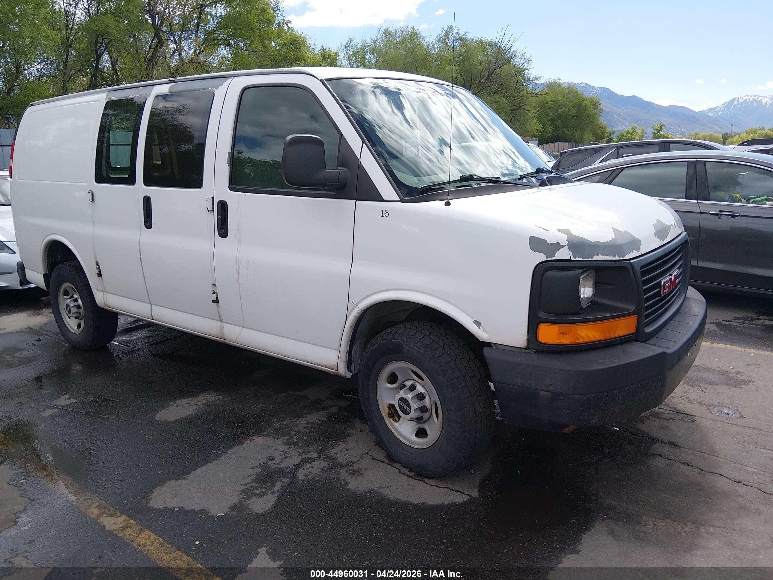2009 GMC Savana Cargo, VIN 1GTGG25C991101277 — Side