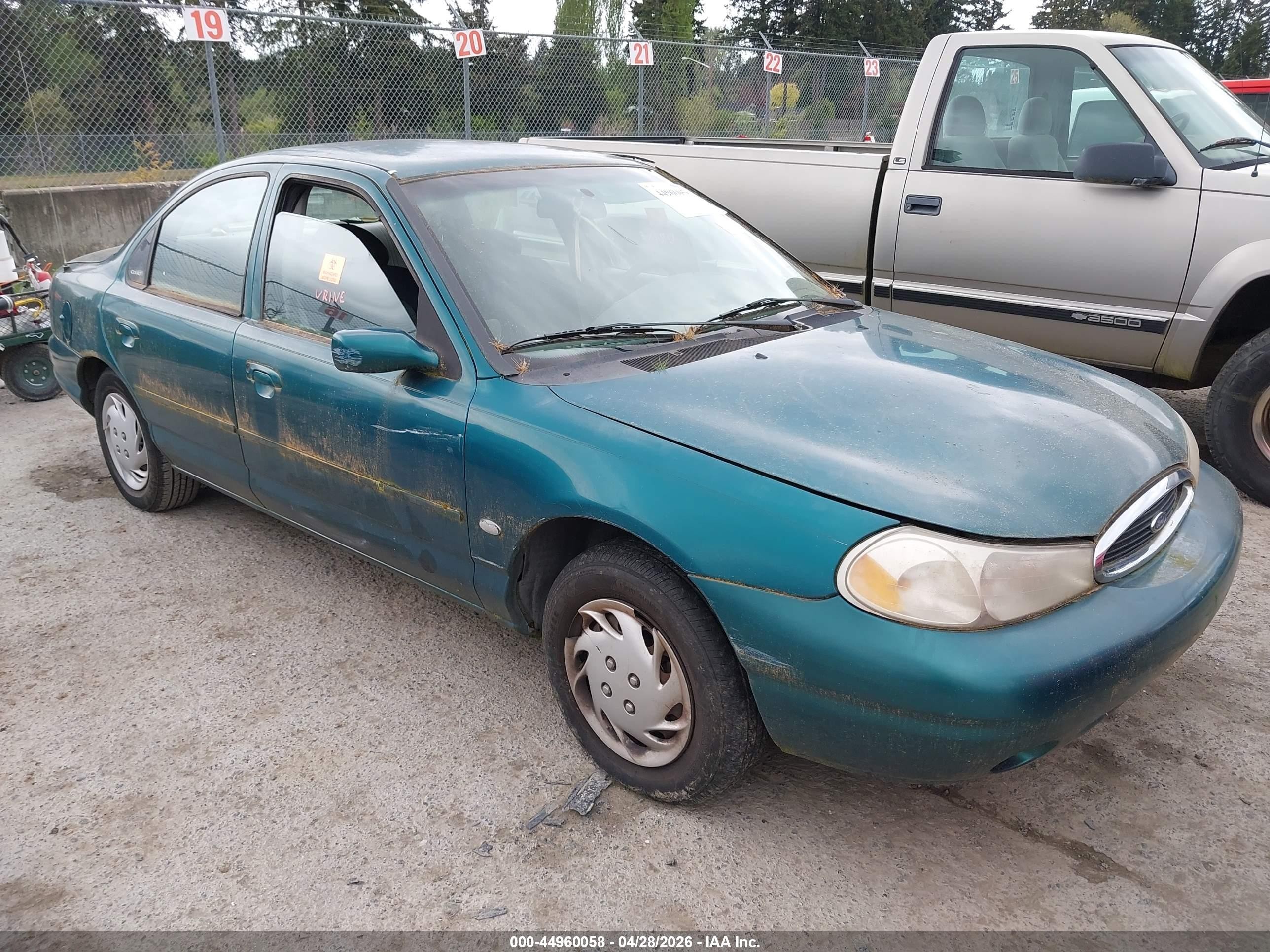1998 Ford Contour LX, VIN 1FAFP6531WK228555 — Normal wear
