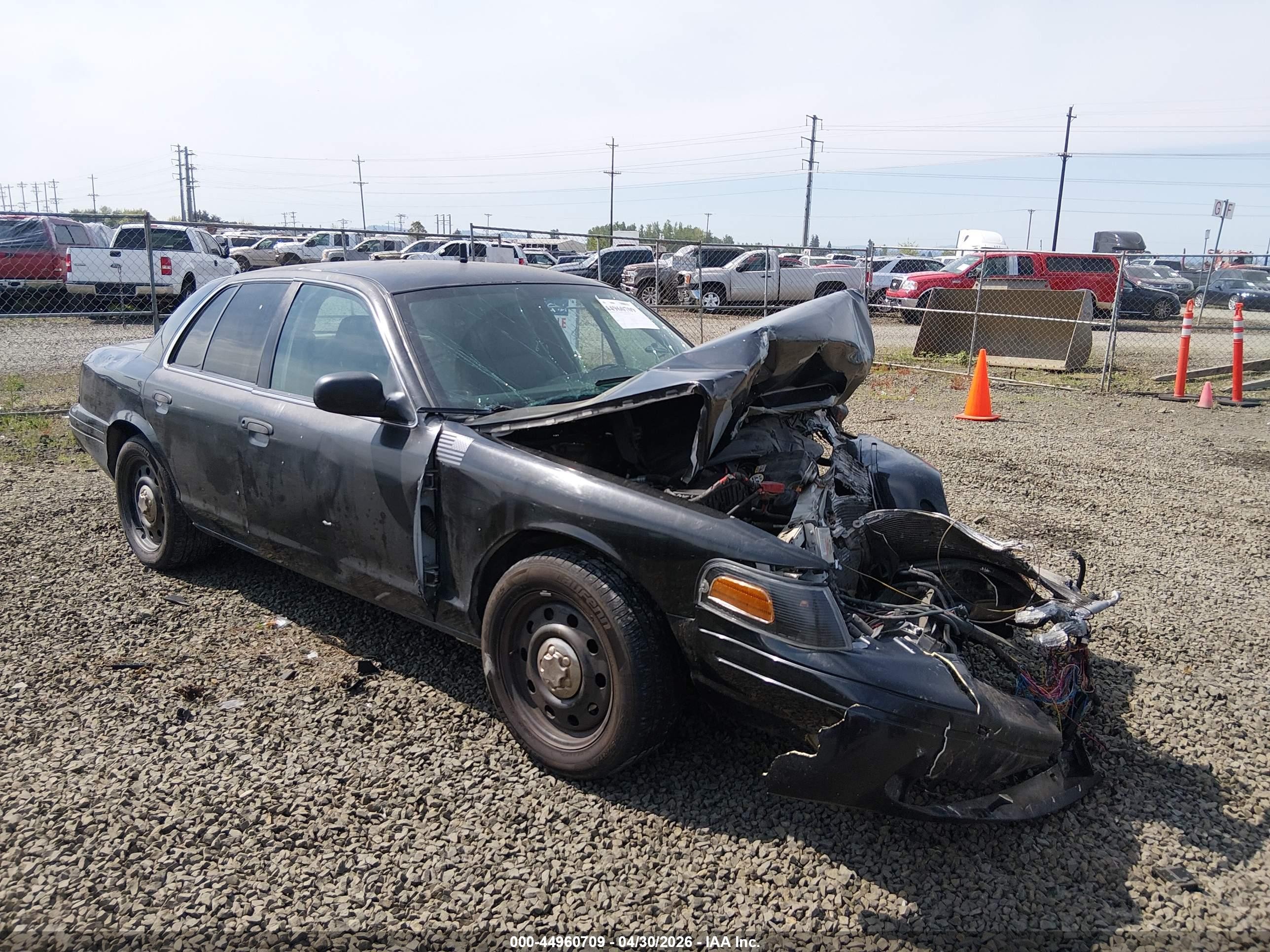 2007 Ford Police Interceptor, VIN 2FAFP71W57X115518 — Front end