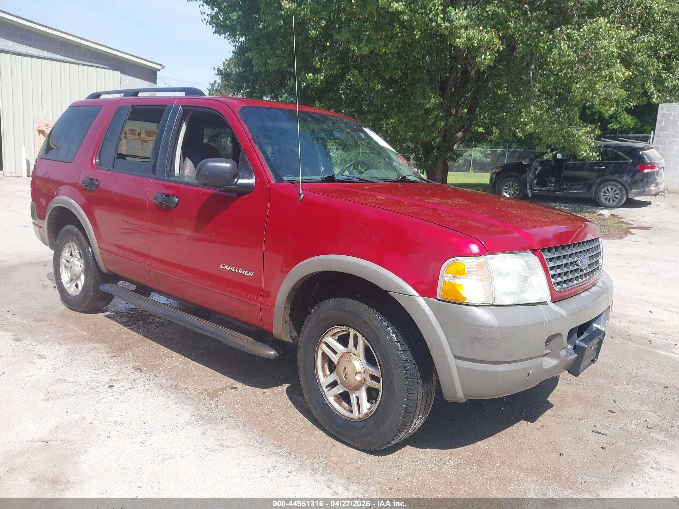 2002 Ford Explorer XLS, VIN 1FMZU62E92UC20476 — Normal wear