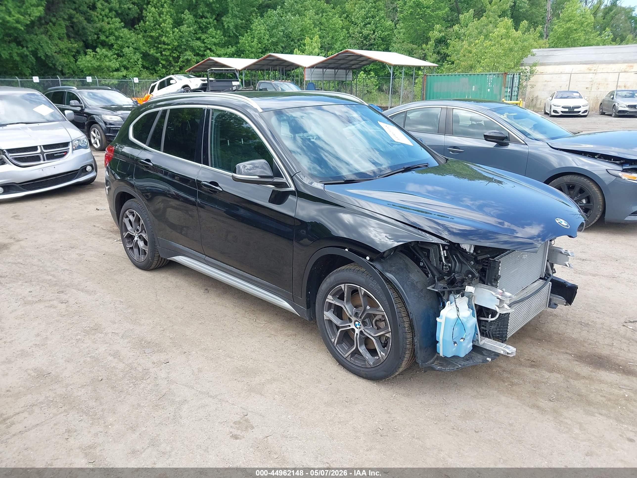 2022 BMW X1 xDrive28i, VIN WBXJG9C07N5V48820 — Front end