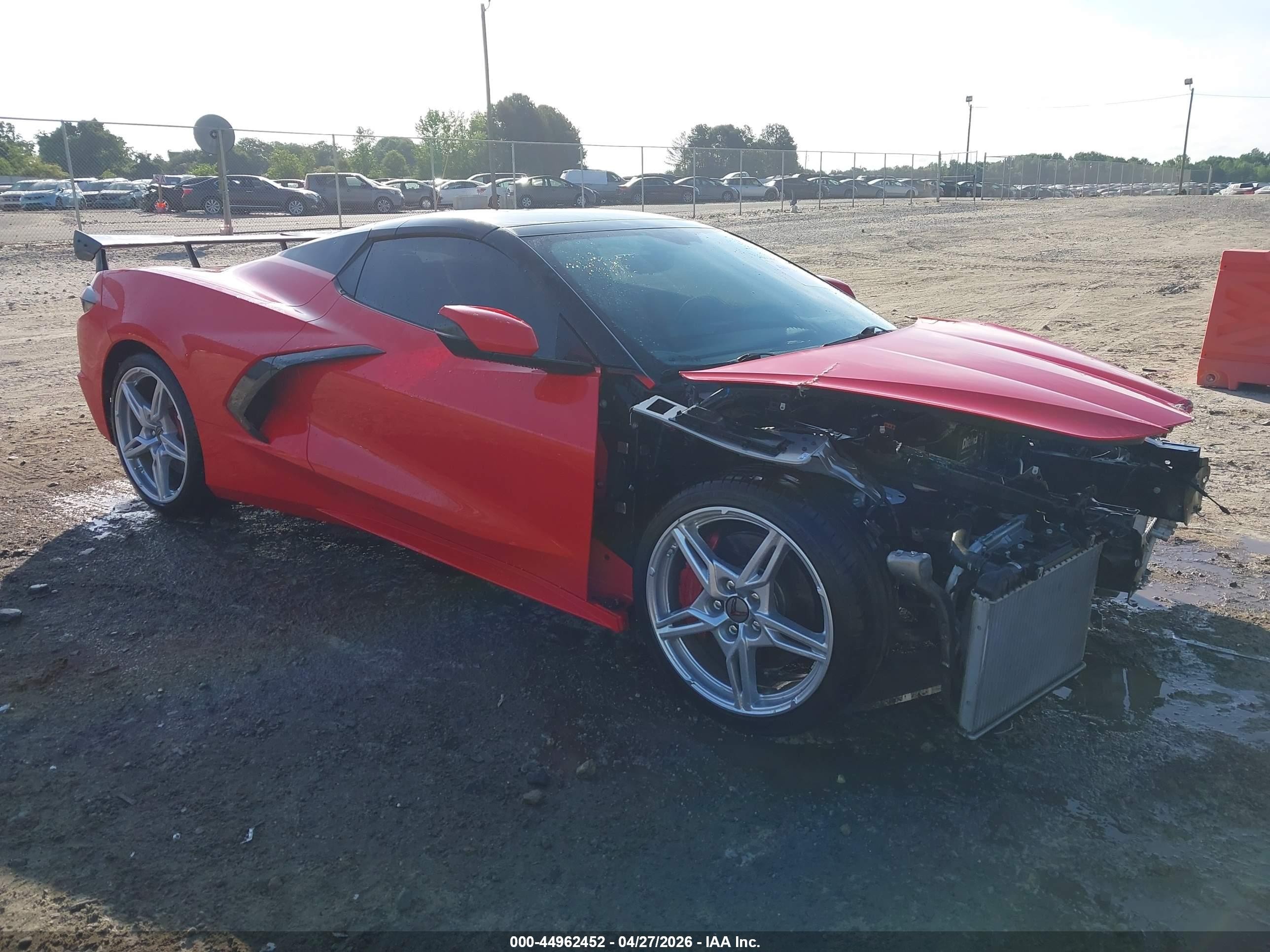 2021 Chevrolet Corvette 2LT, VIN 1G1YB3D47M5109469 — Front end