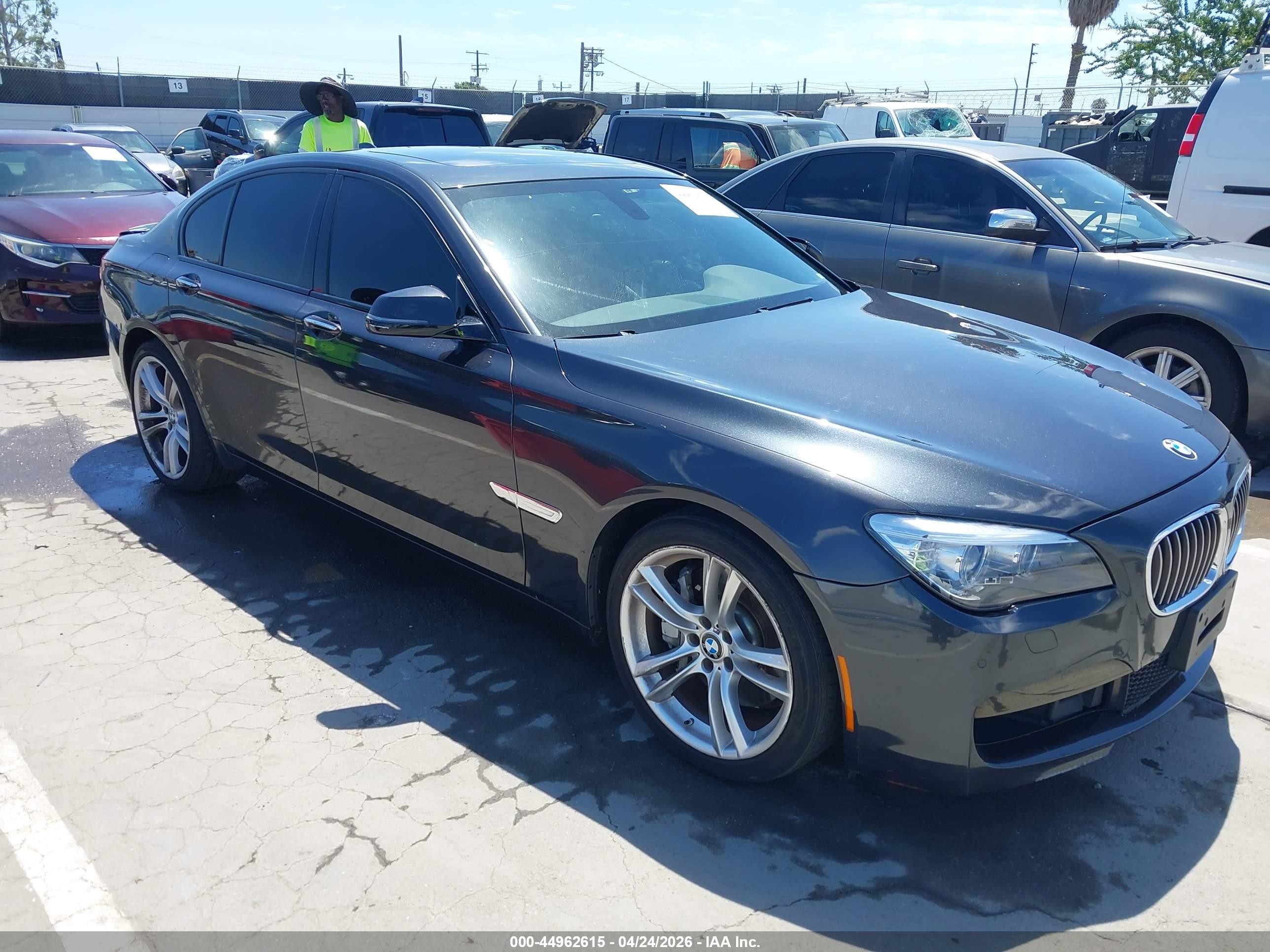 2014 BMW 7 Series 750i, VIN WBAYA8C50ED824986 — Фото с аукциона