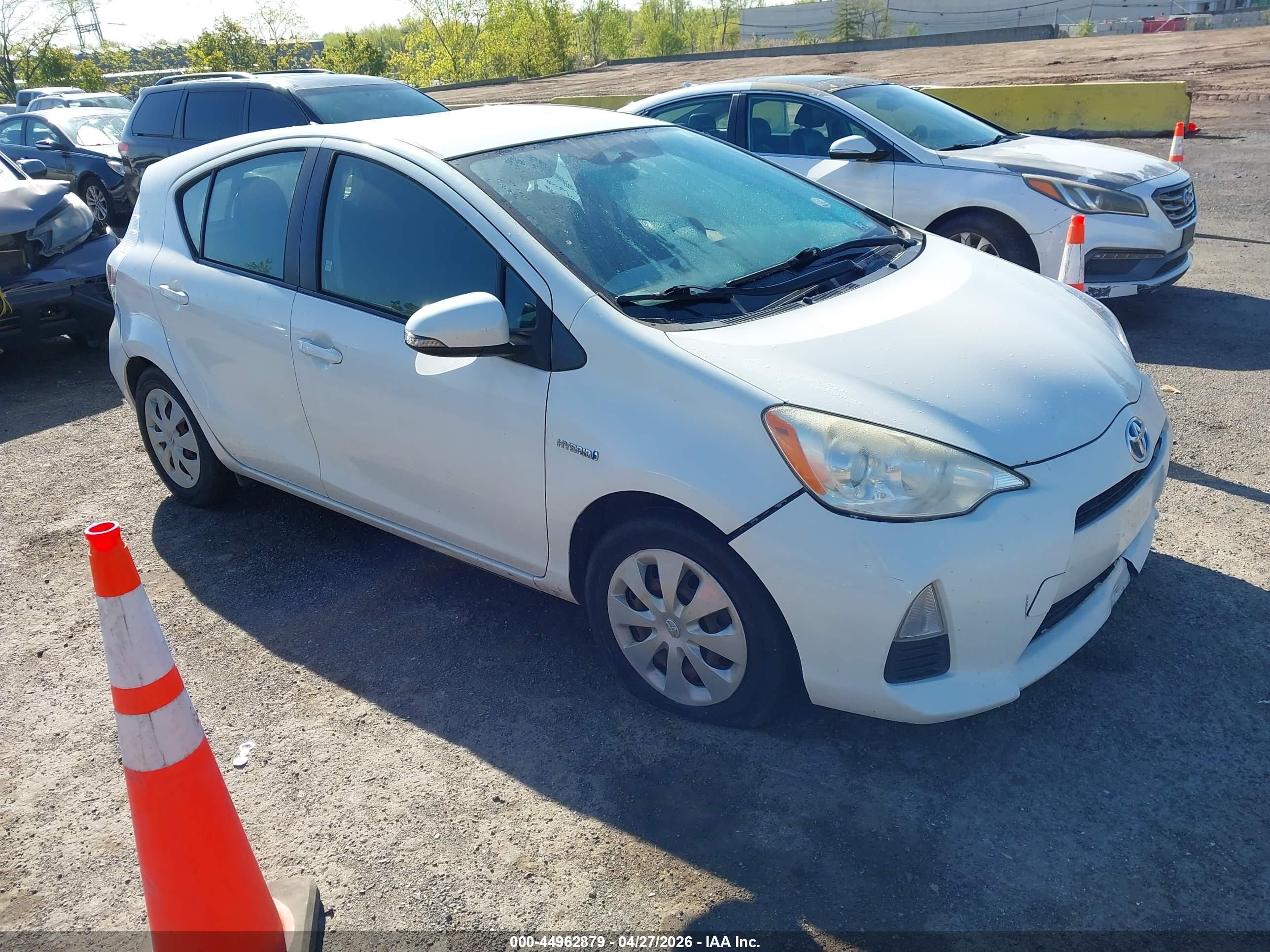 2012 Toyota Prius One, VIN JTDKDTB37C1501164 — Normal wear