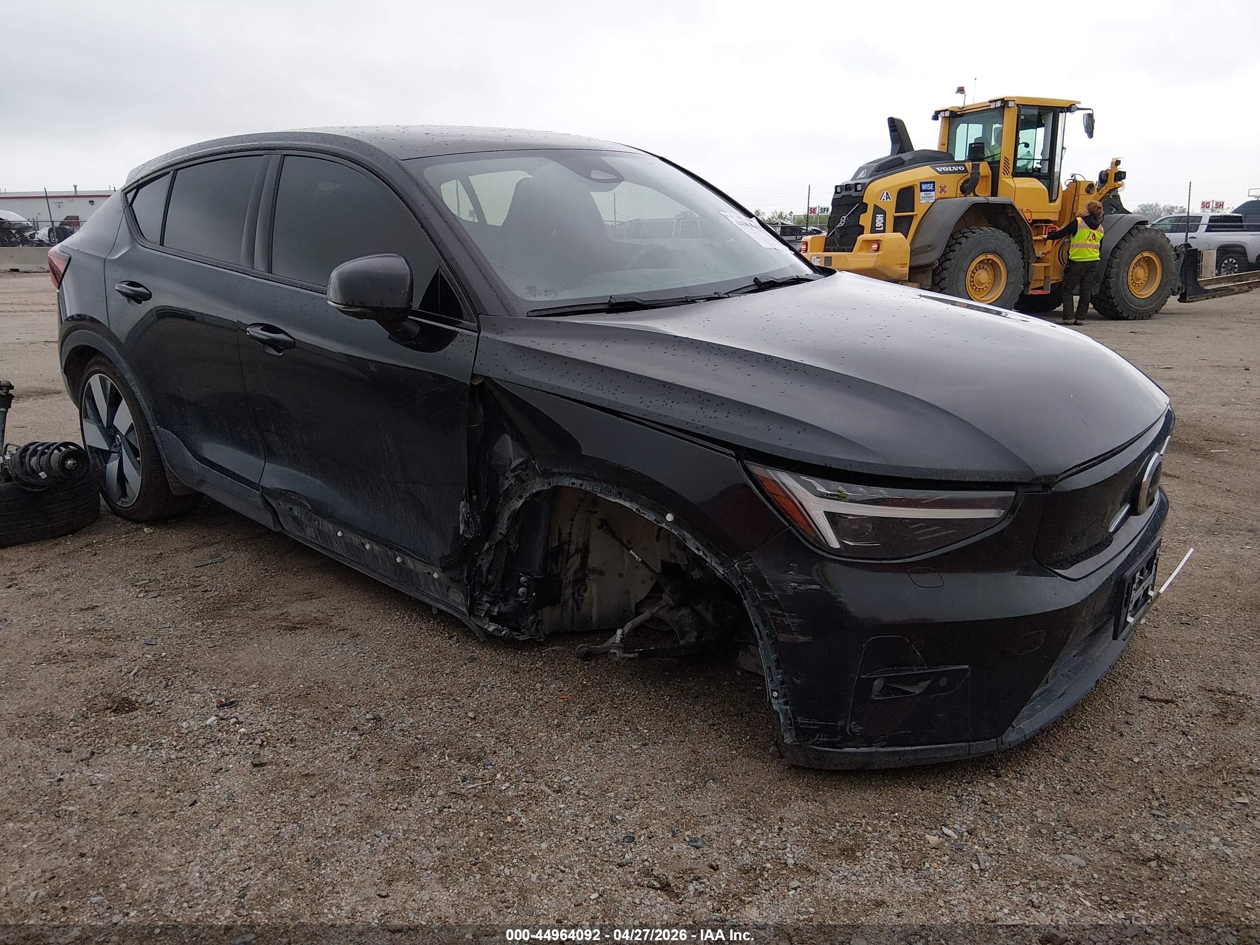 2023 Volvo C40 Ultimate, VIN YV4ED3GM5P2038369 — Undercarriage