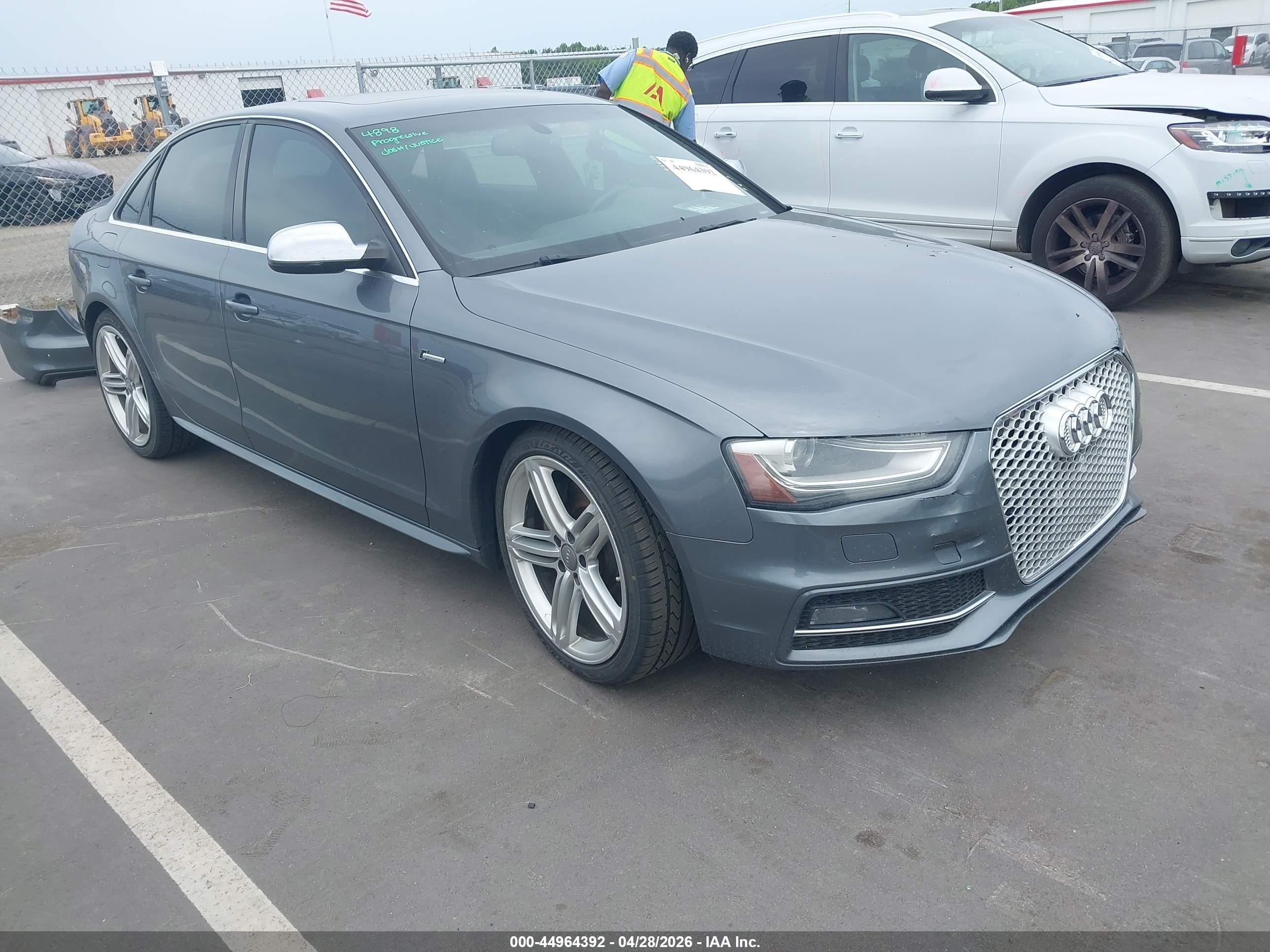 2013 Audi S4 Premium Plus, VIN WAUBGAFL0DA089111 — Rear end