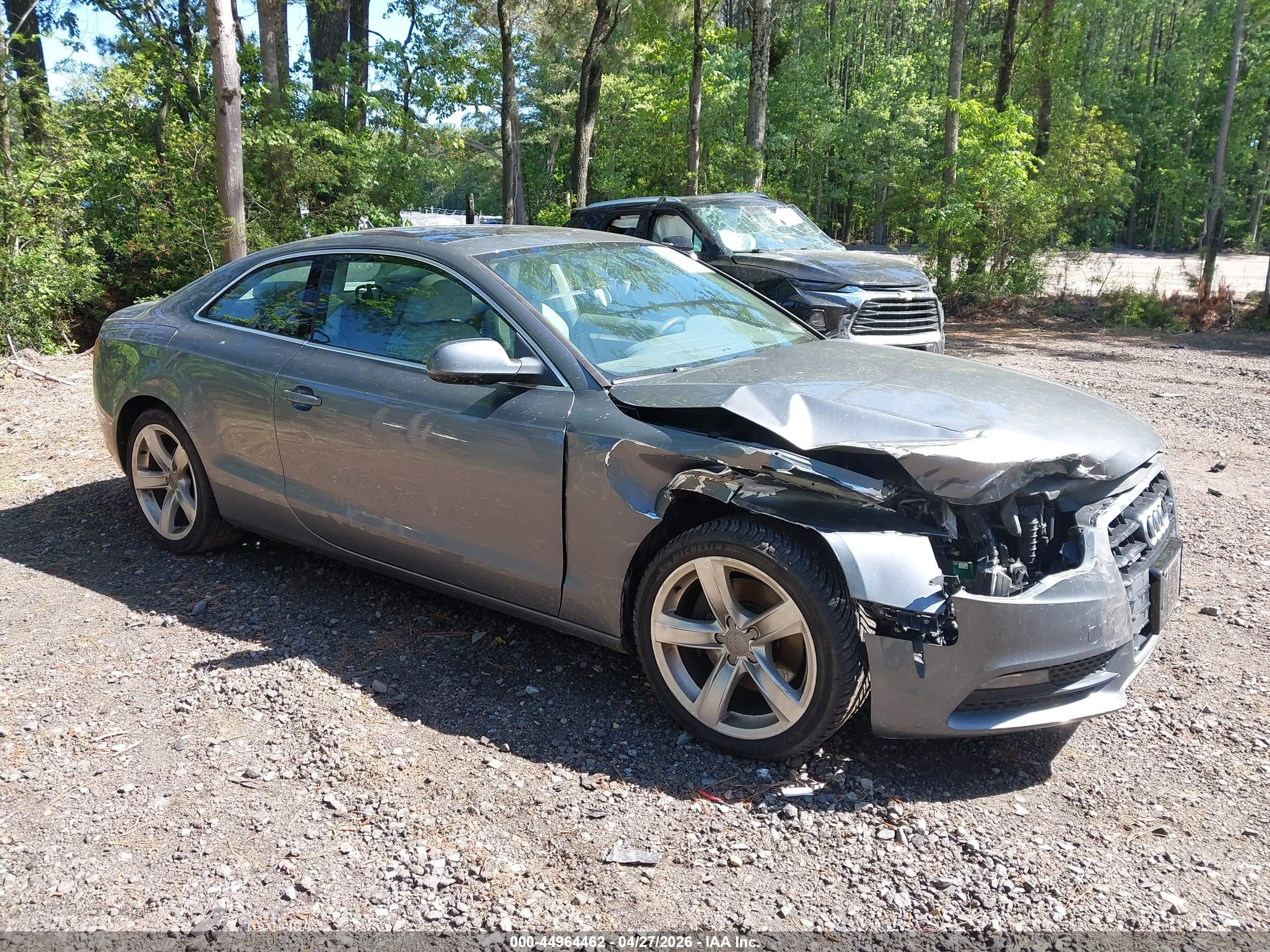 2014 Audi A5 Premium Plus, VIN WAULFAFRXEA039605 — Front end