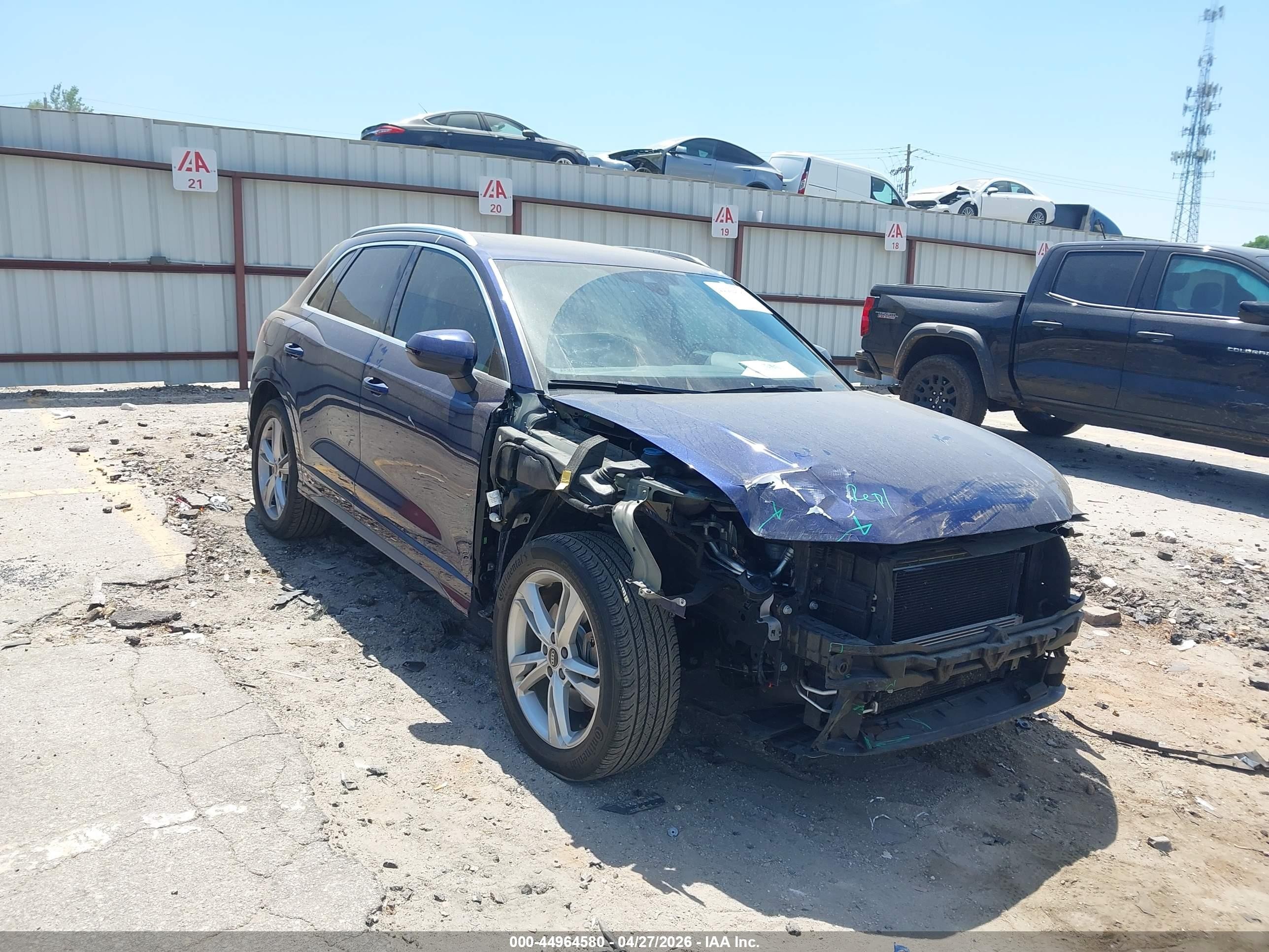 2021 Audi Q3 S line Premium, VIN WA1DECF37M1023968 — Front end