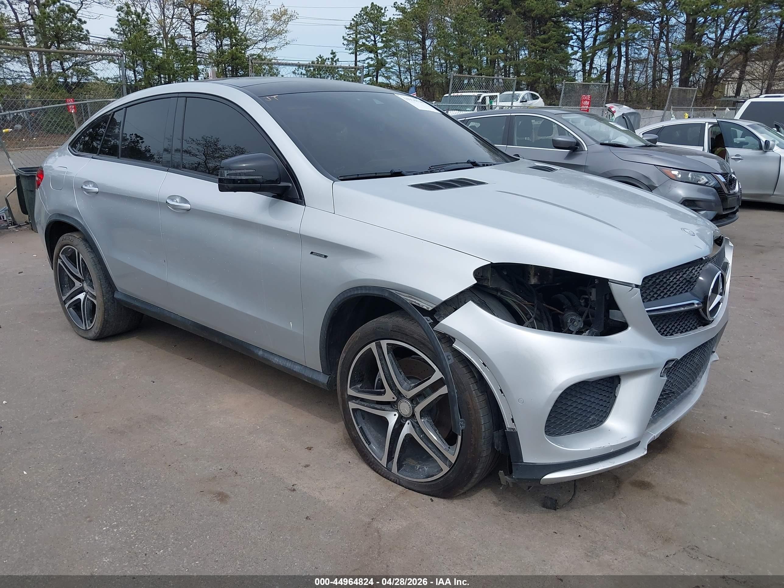 2016 Mercedes-Benz GLE 450 AMG, VIN 4JGED6EB3GA023974 — Front end