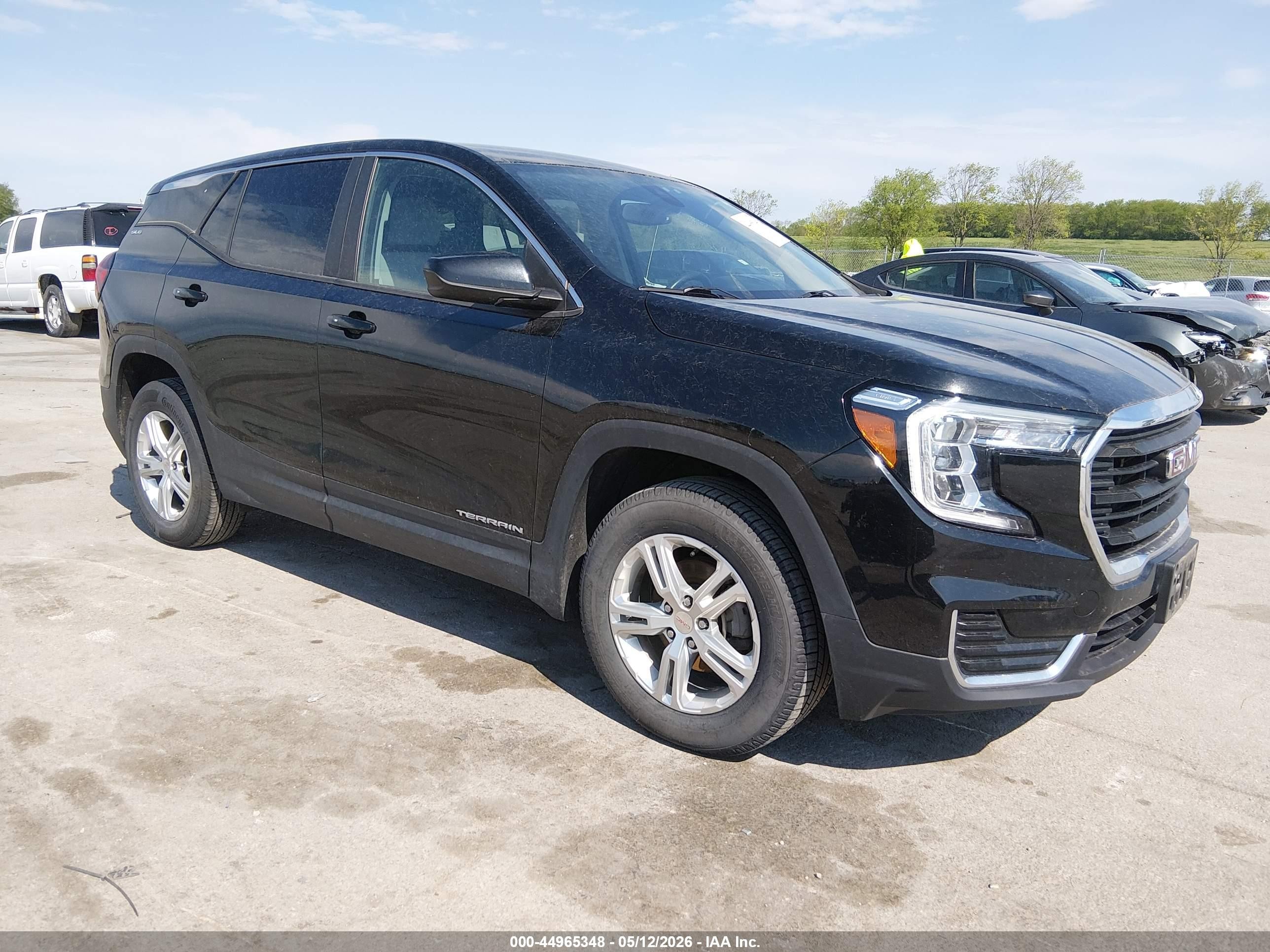 2022 GMC Terrain SLE, VIN 3GKALTEV6NL176485 — Бок