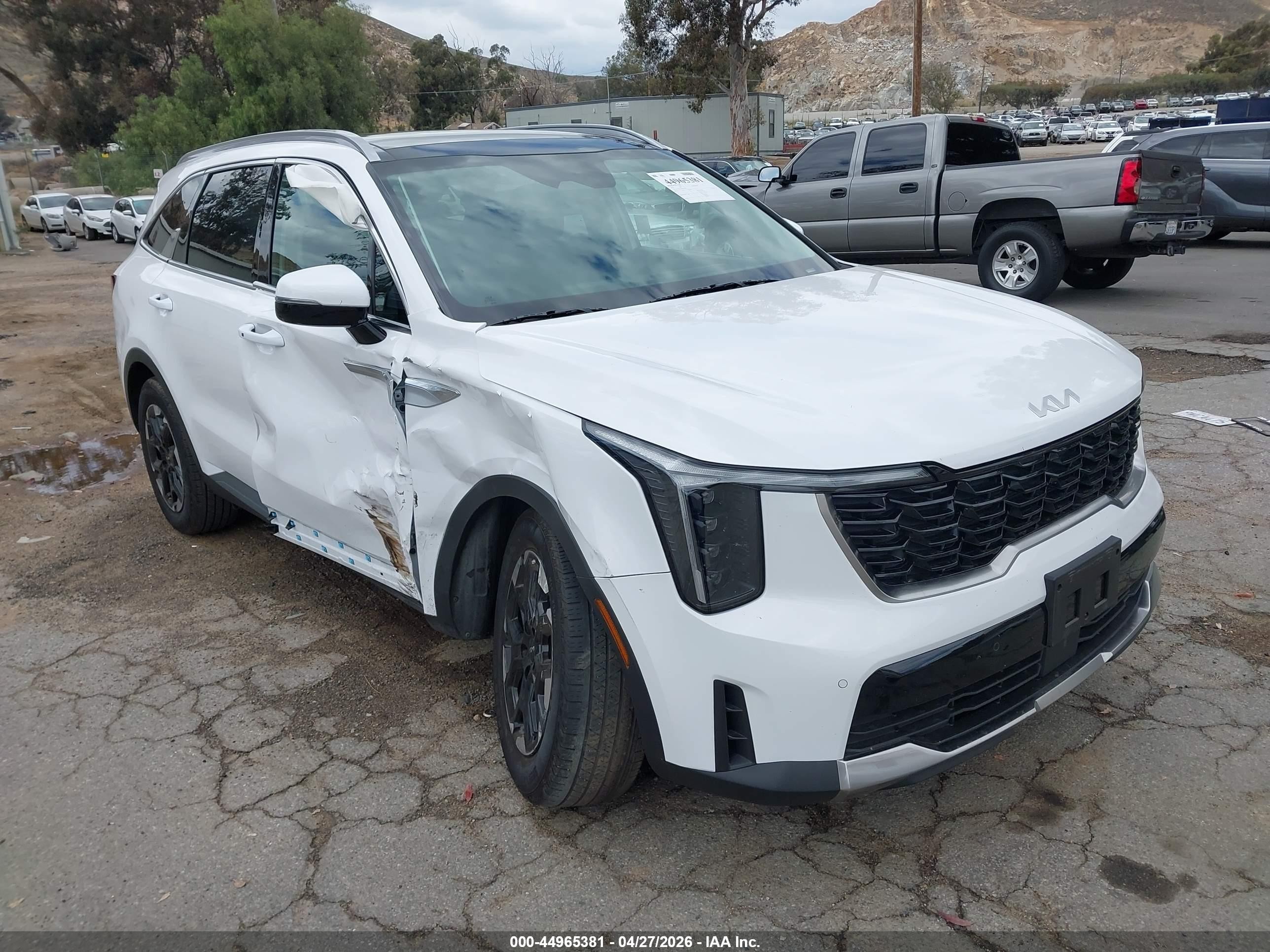 2025 Kia Sorento S, VIN 5XYRL4JC4SG396722 — Side