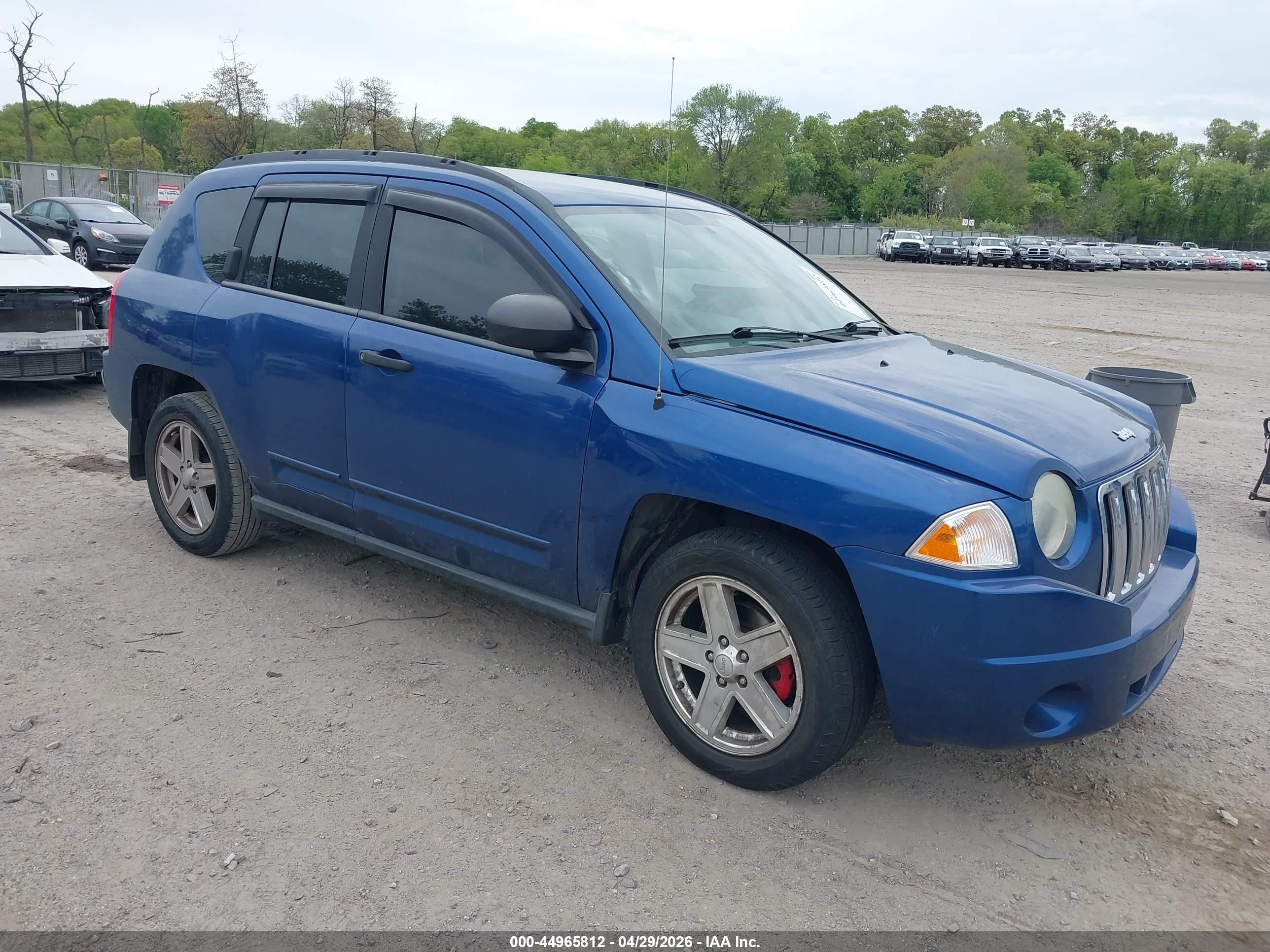 2009 Jeep Compass Sport, VIN 1J4FF47B29D188804 — Front end