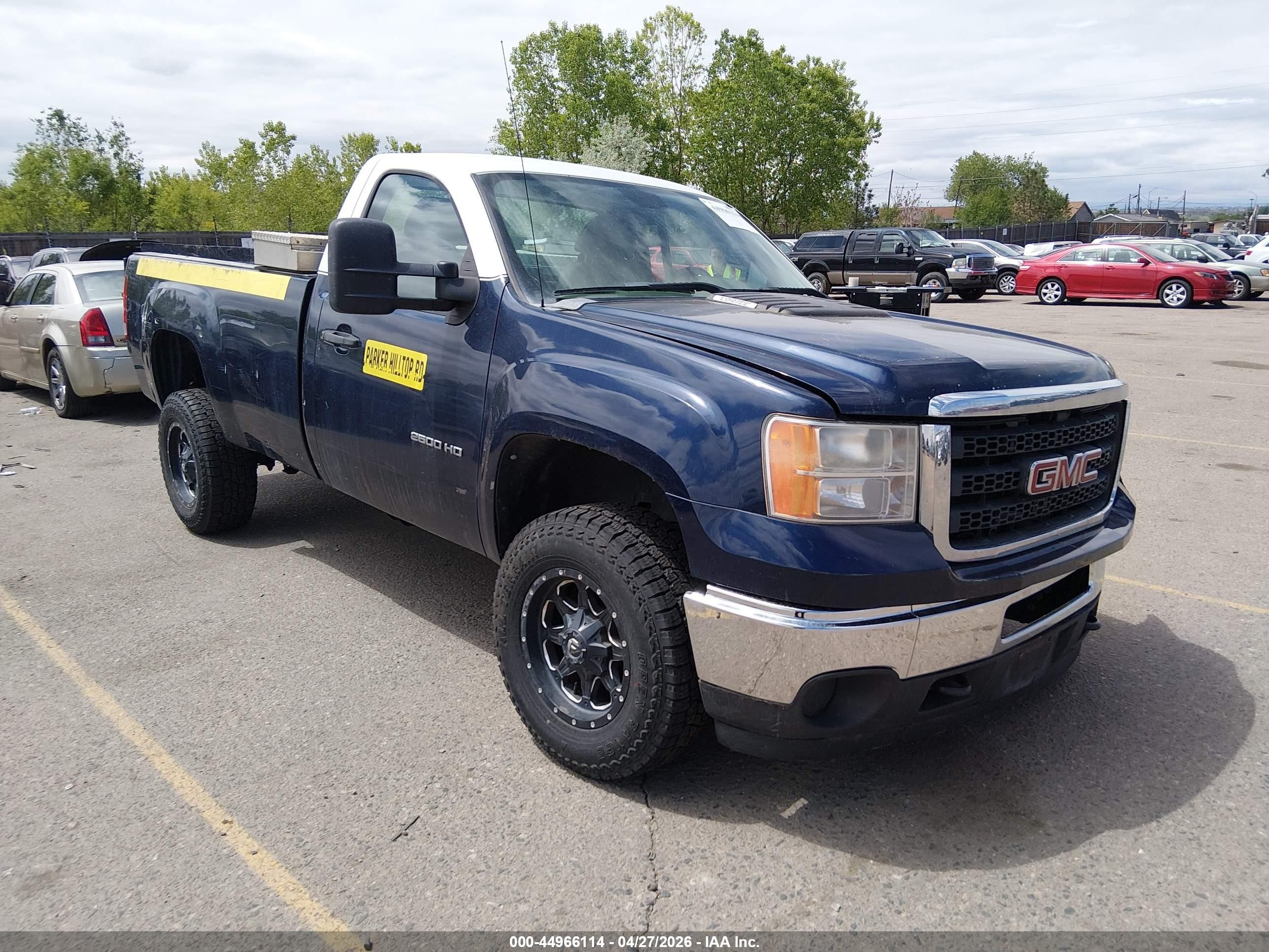 2012 GMC Sierra 2500HD Work Truck, VIN 1GT01ZCG4CF169529 — Side