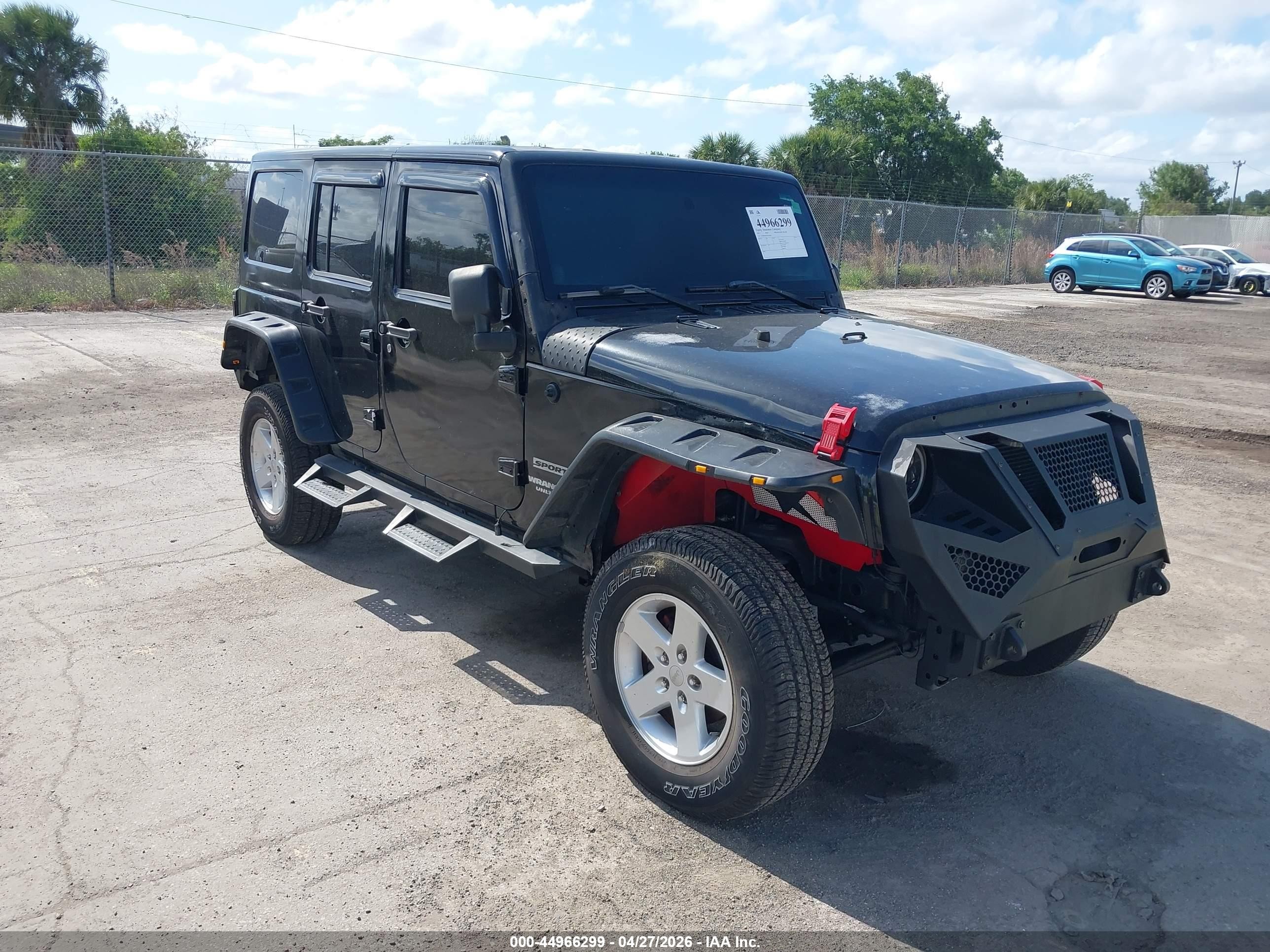 2013 Jeep Wrangler Unlimited Sport, VIN 1C4BJWDGXDL642004 — Interior fire