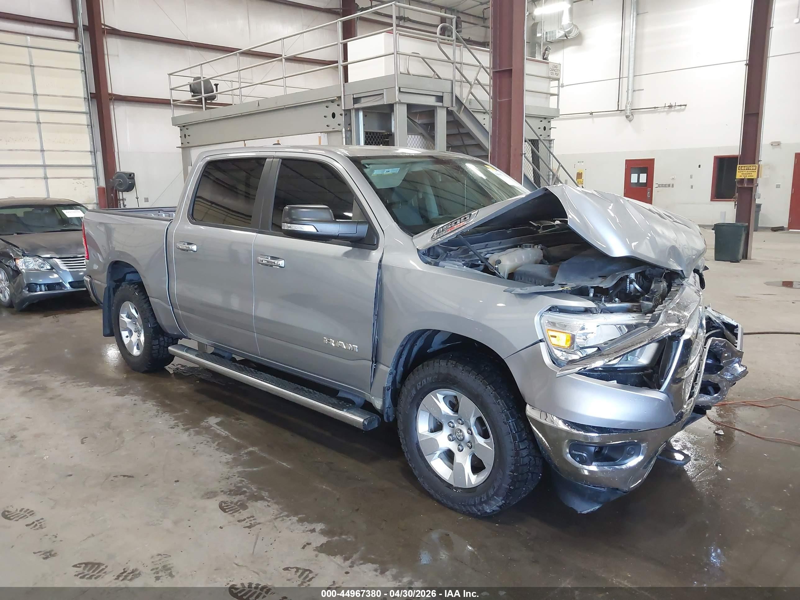 2020 Ram 1500 Big Horn, VIN 1C6SRFFM7LN204188 — Front end