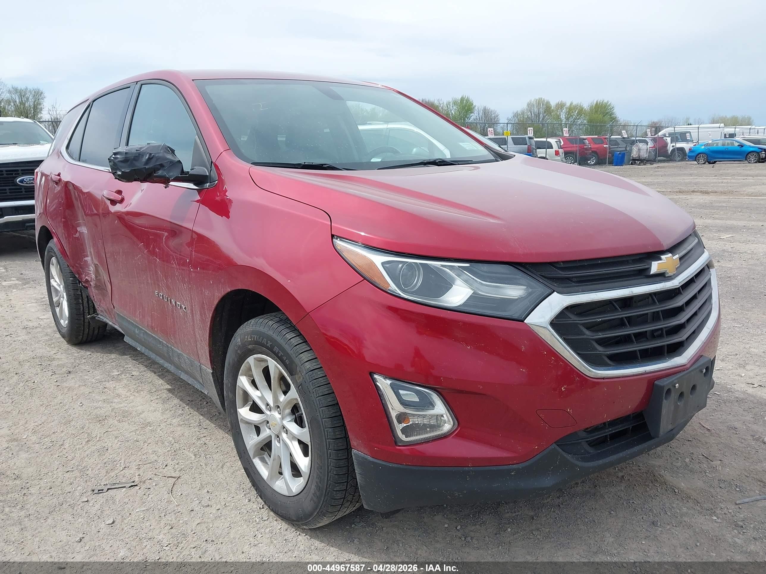 2018 Chevrolet Equinox LT, VIN 2GNAXSEV2J6270752 — Side