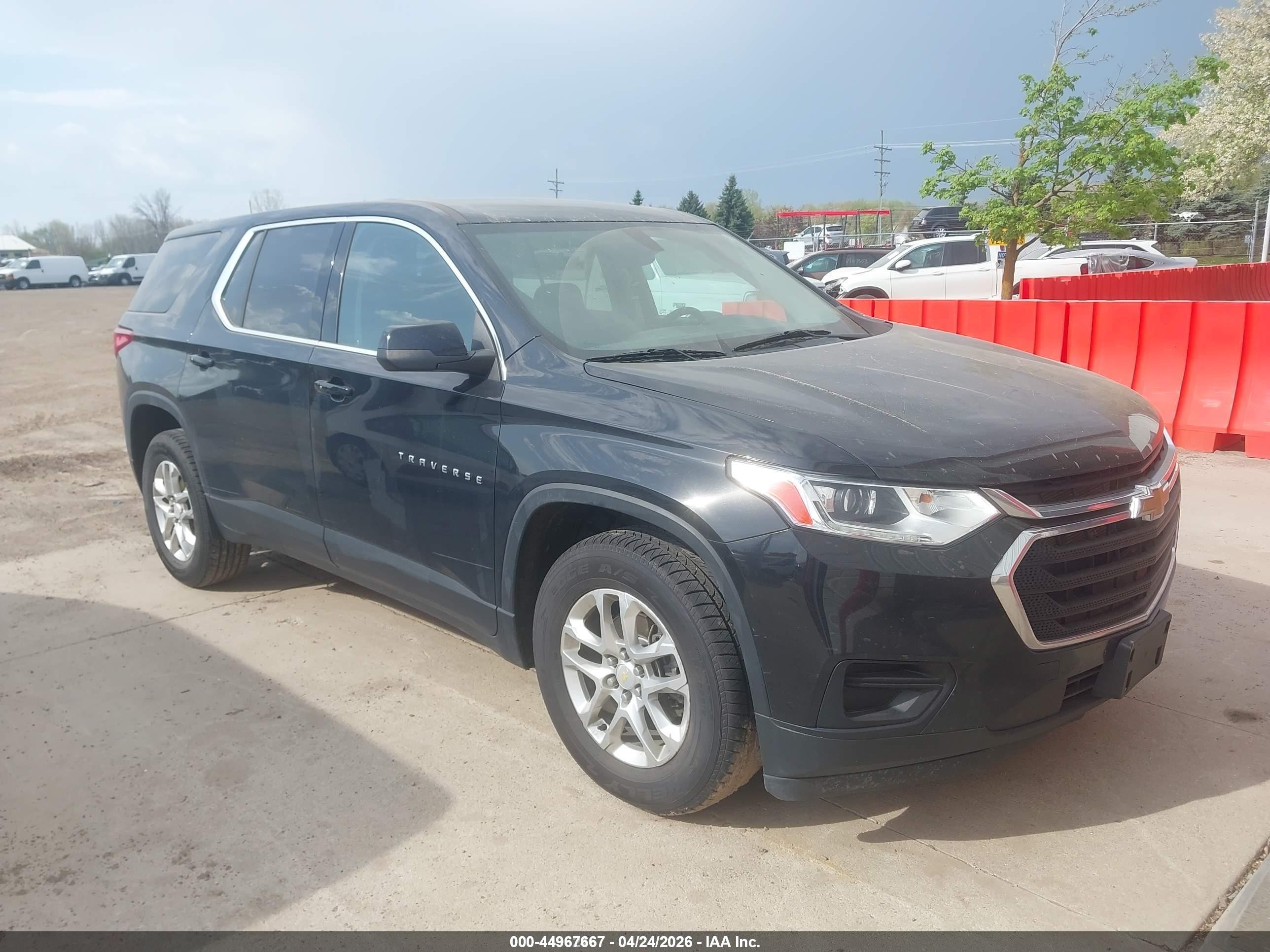 2021 Chevrolet Traverse LS, VIN 1GNEVFKW5MJ190123 — Обычный износ