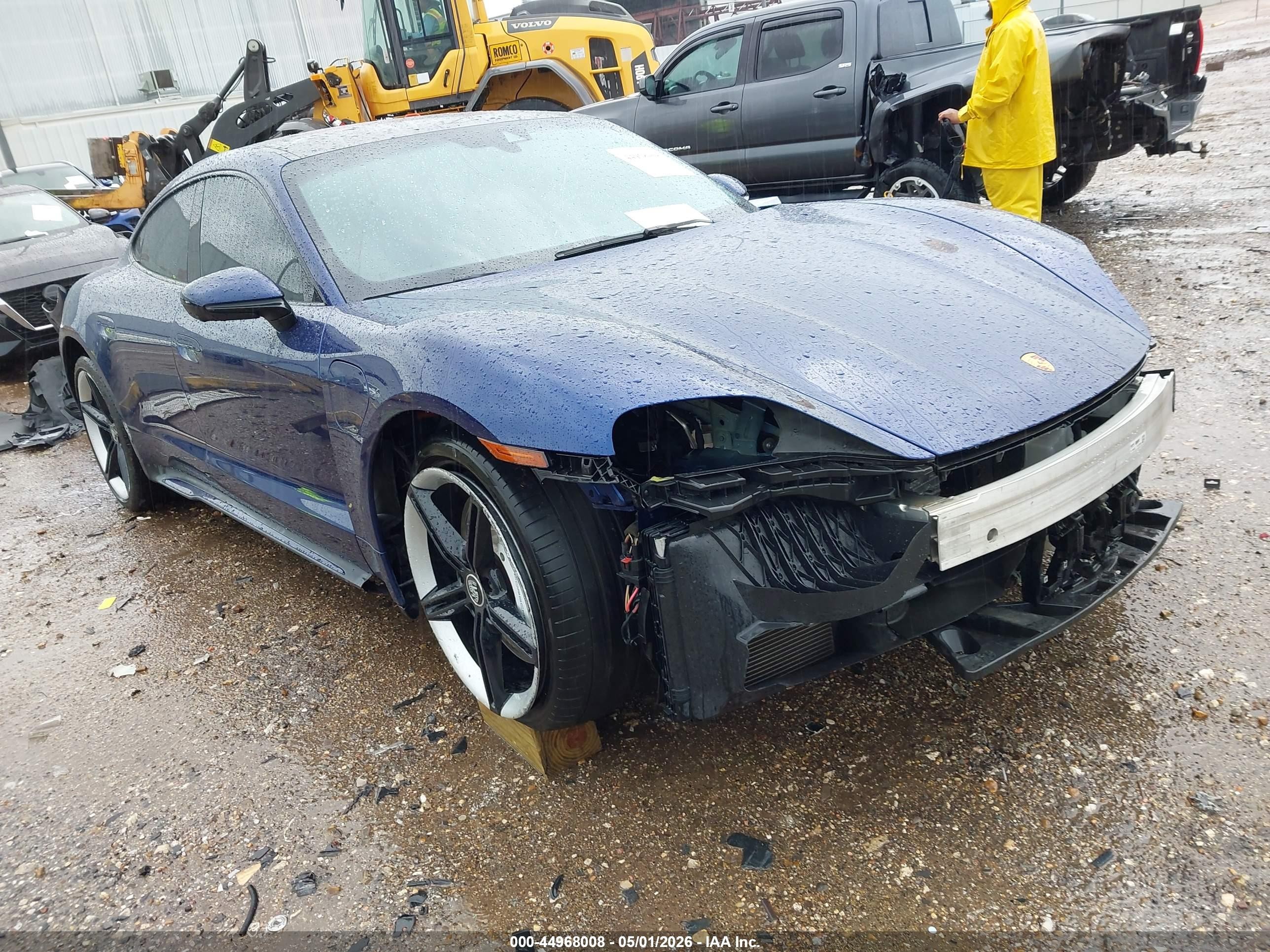 2022 Porsche Taycan 4S, VIN WP0AB2Y18NSA43345 — Front end