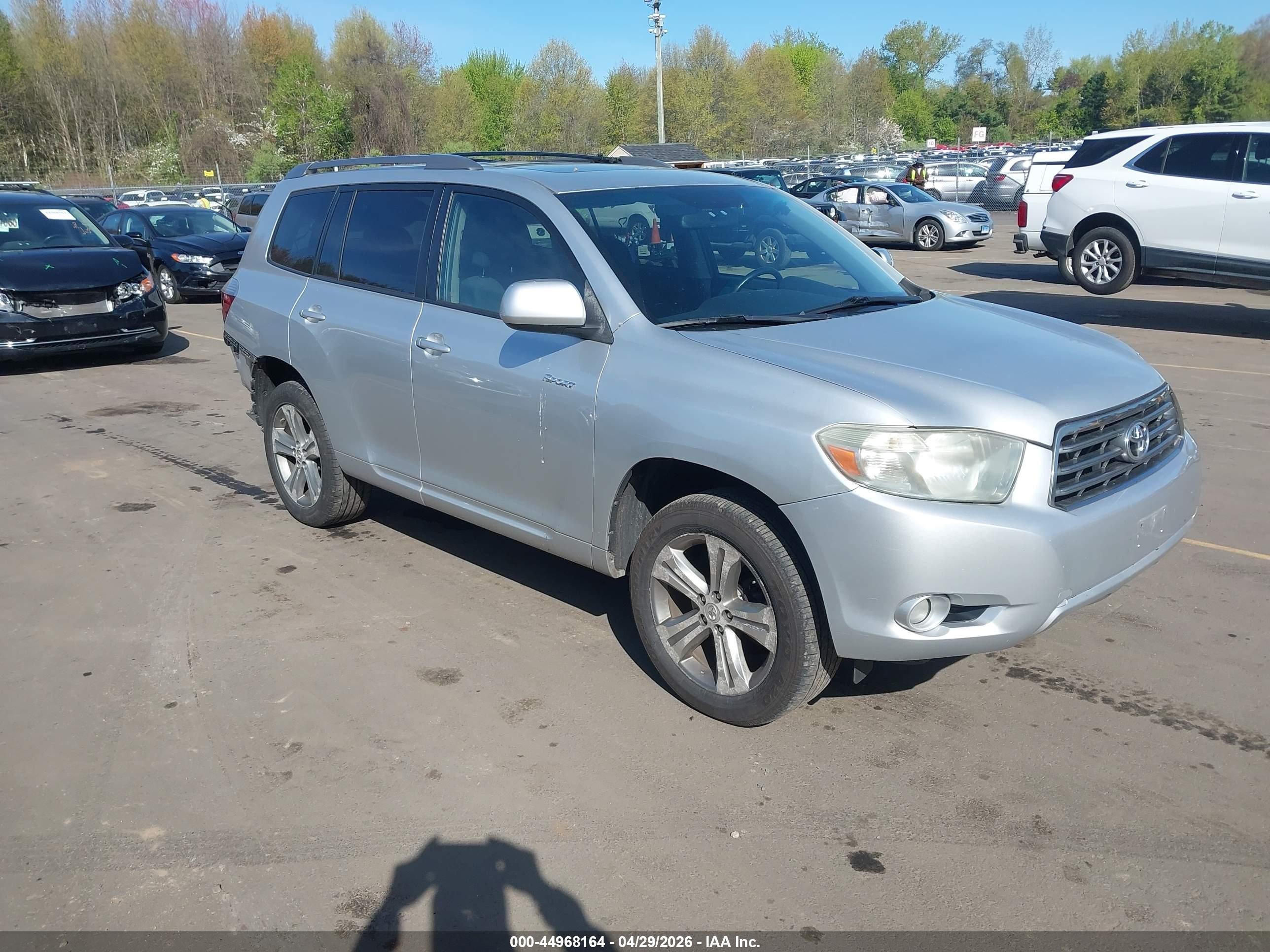 2009 Toyota Highlander Sport, VIN JTEES43A092110653 — Rear end