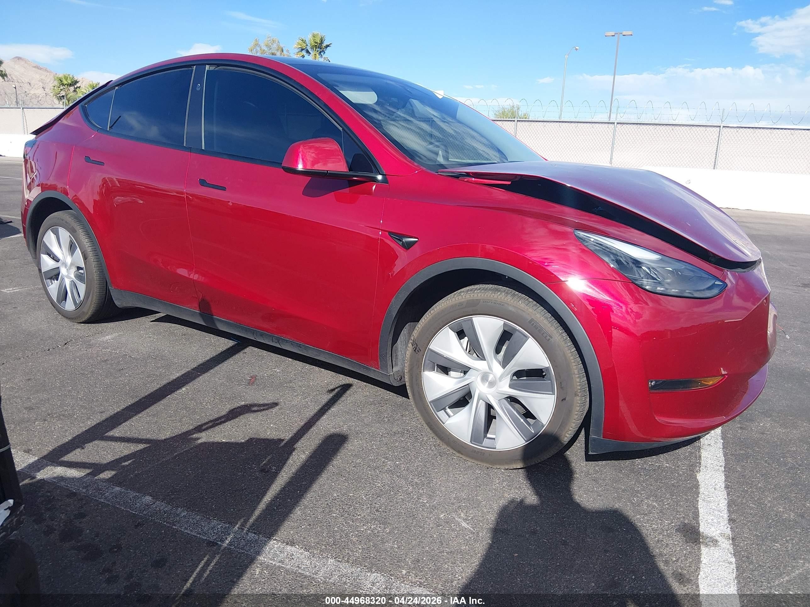 2024 Tesla Model Y Long Range, VIN 7SAYGDEE9RA274497 — Front end