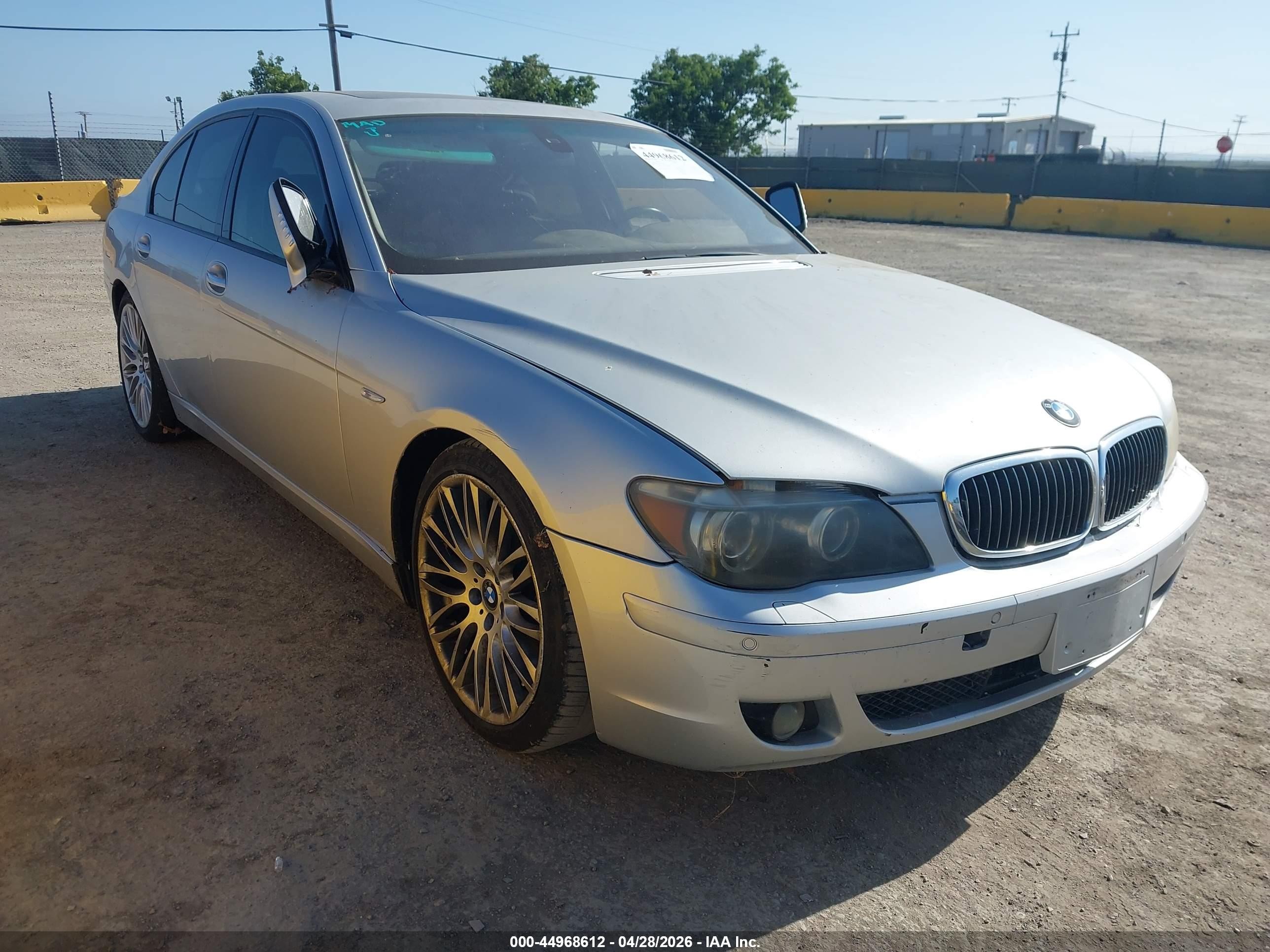 2007 BMW 7 Series 750i, VIN WBAHL83557DT09995 — Обычный износ